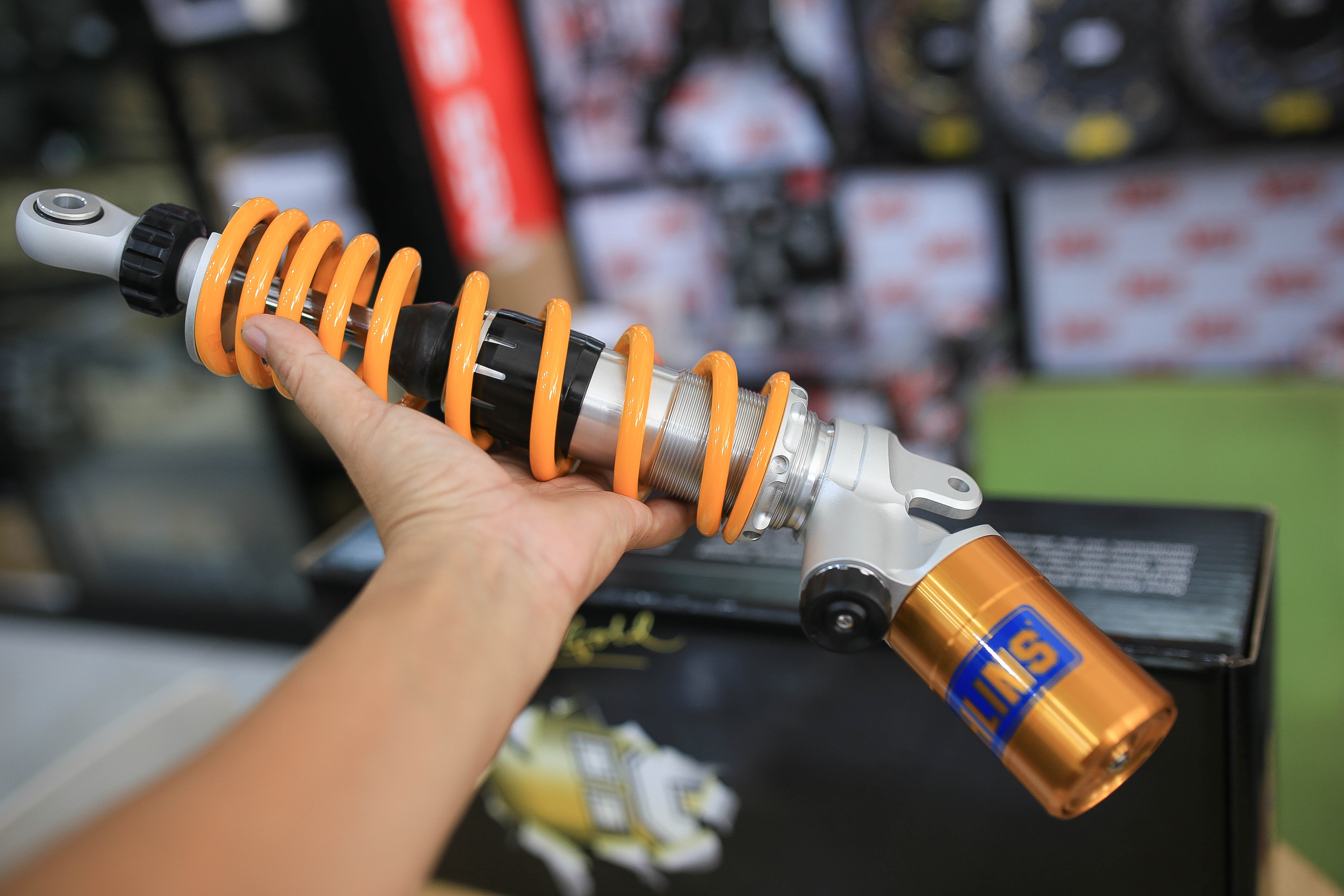 โช๊คหลัง OHLINS HO349 Rear Shock Honda GIORNO+ 2023-4 - ความสูงเท่าเดิม 320 mm มิลลิเมตร ราคา14000