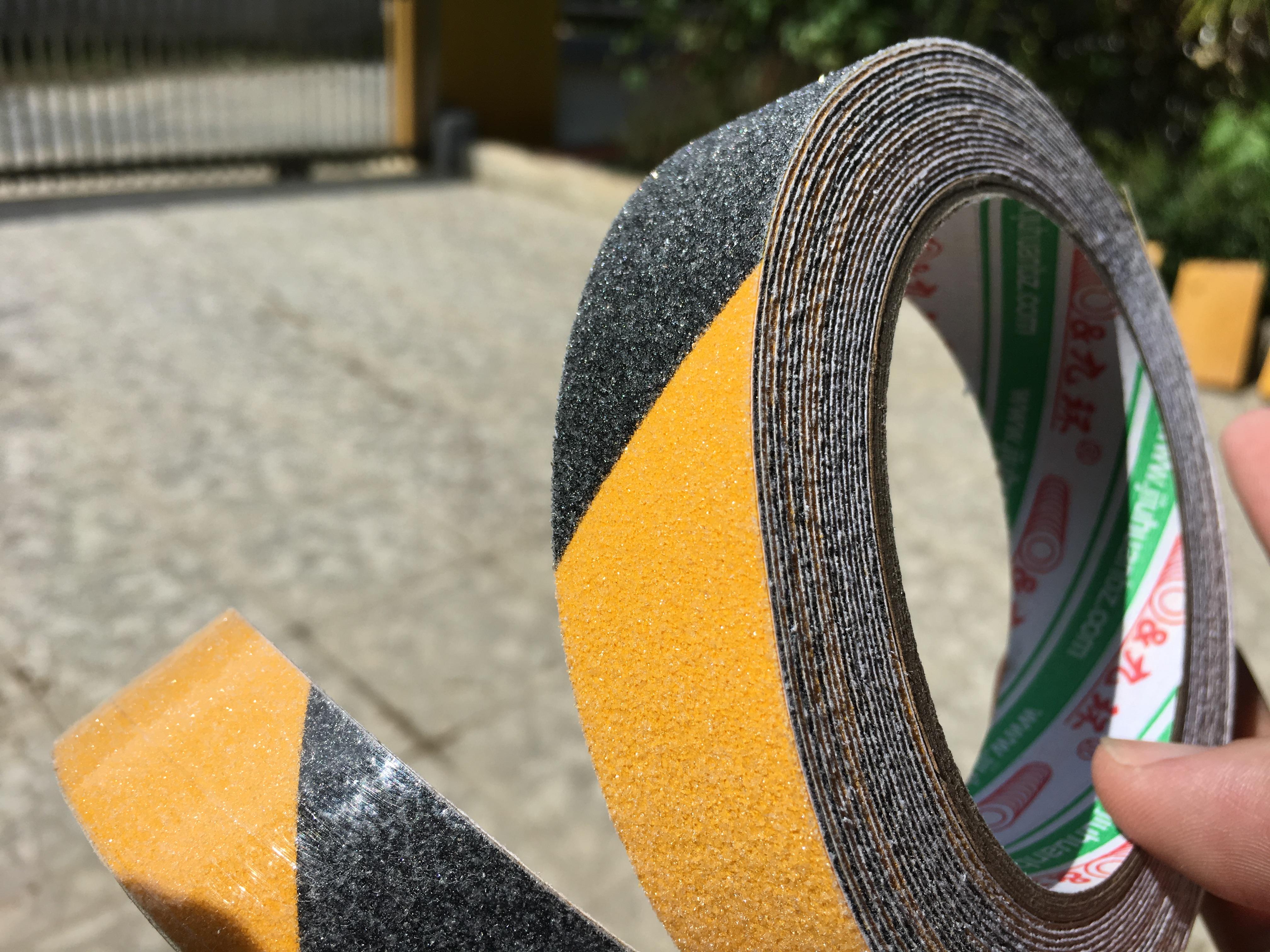 เทปกันลื่น สีเหลือง-ดำ กว้าง 1 นิ้ว x ยาว 5 เมตร - Yellow Black Non Slip Tape 1"x5m