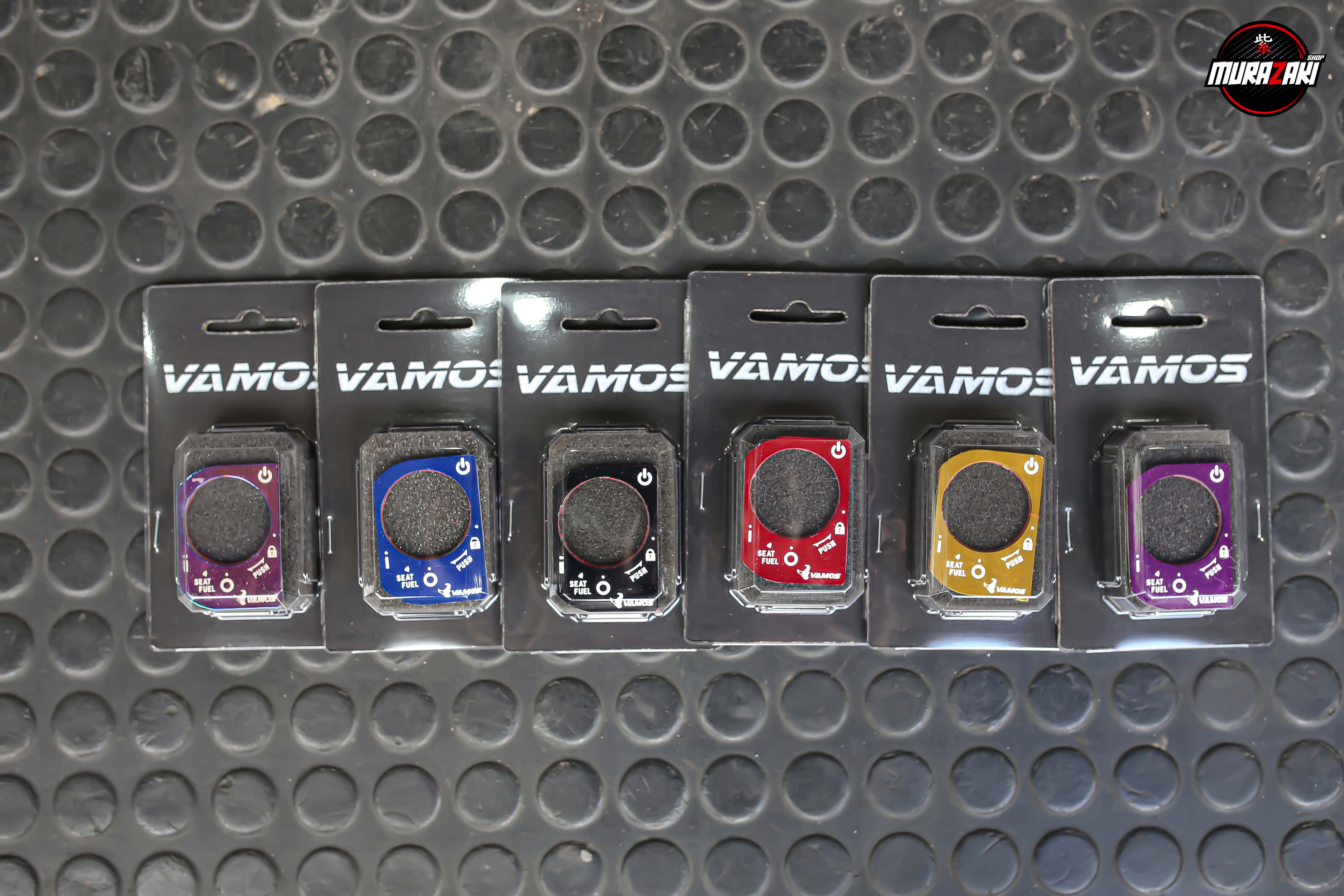 ครอบกุญเเจ VAMOS PCX160 ปี21-24,Lead125,Giorno,ADV160 มี 2 แบบ - อลูมิเนียม 110.- 5 สี น้ำเงิน , ม่วง , ดำ , เเดง , ทอง - สเเตนเลสสีชุบรุ้ง 120.-