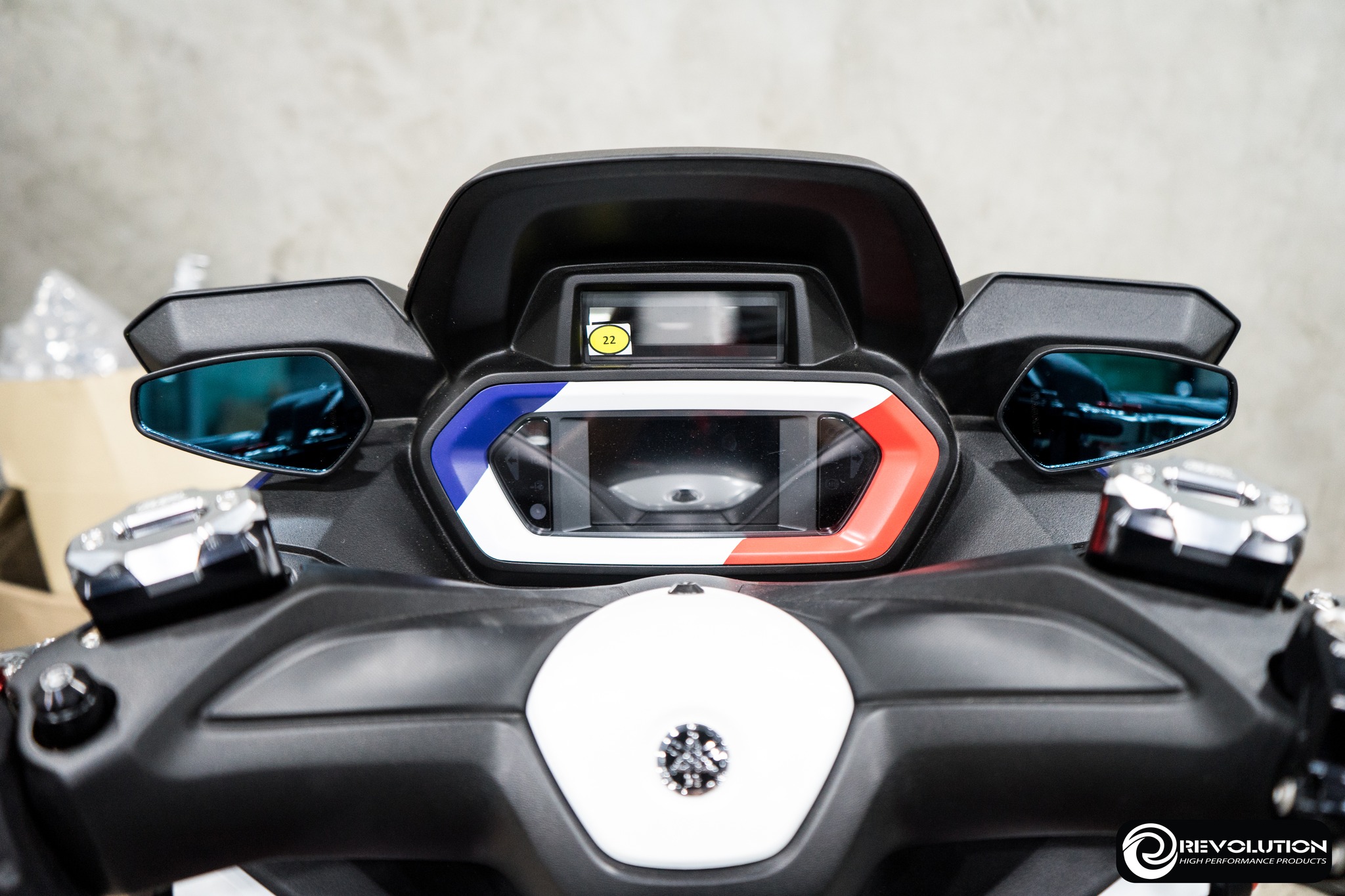 กระจก CRG พร้อมขายึดหน้ากาก REVOLUTION X MAX300 NEW2023