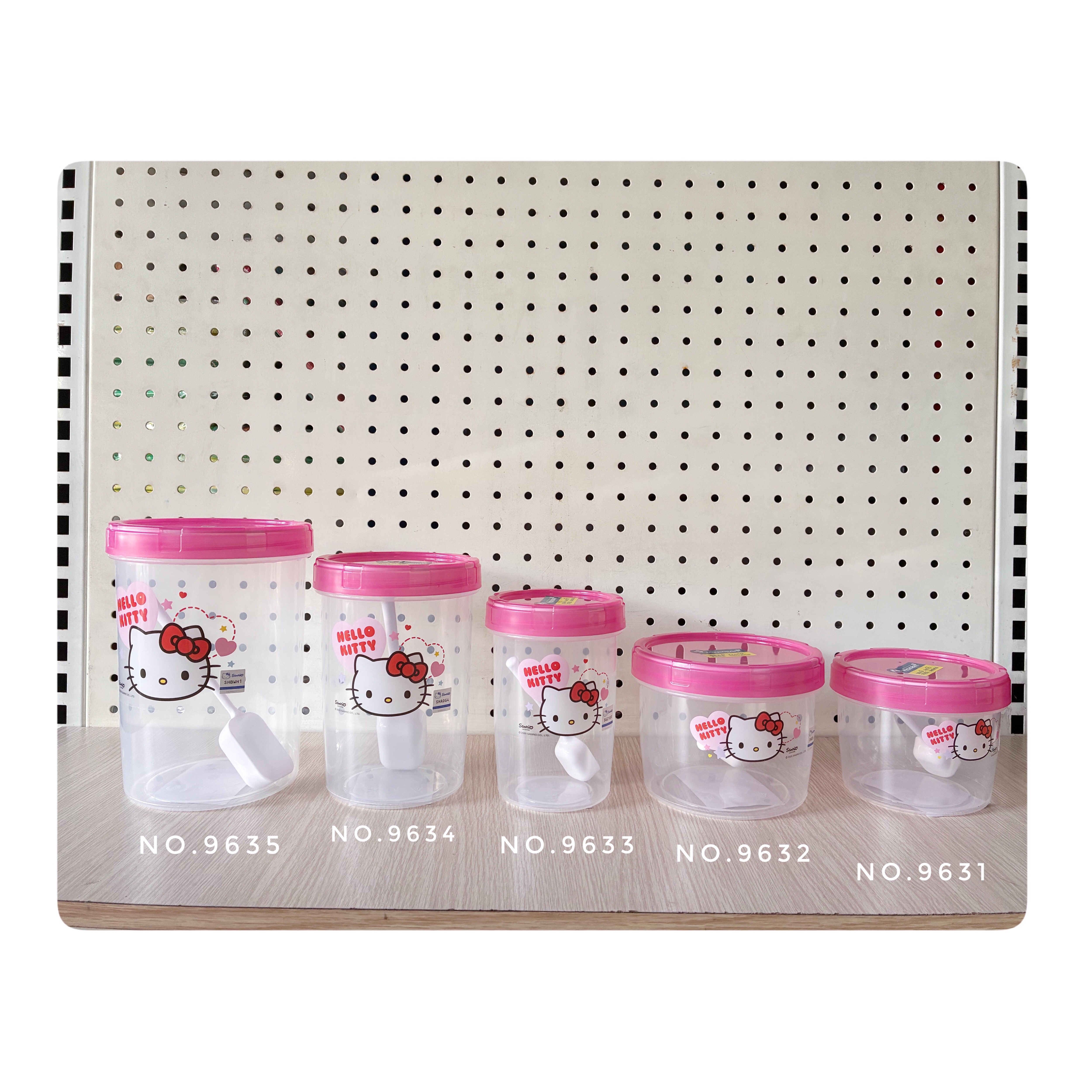 ขวดโหล+ช้อน ลายคิตตี้ No.9633 (550 ml)