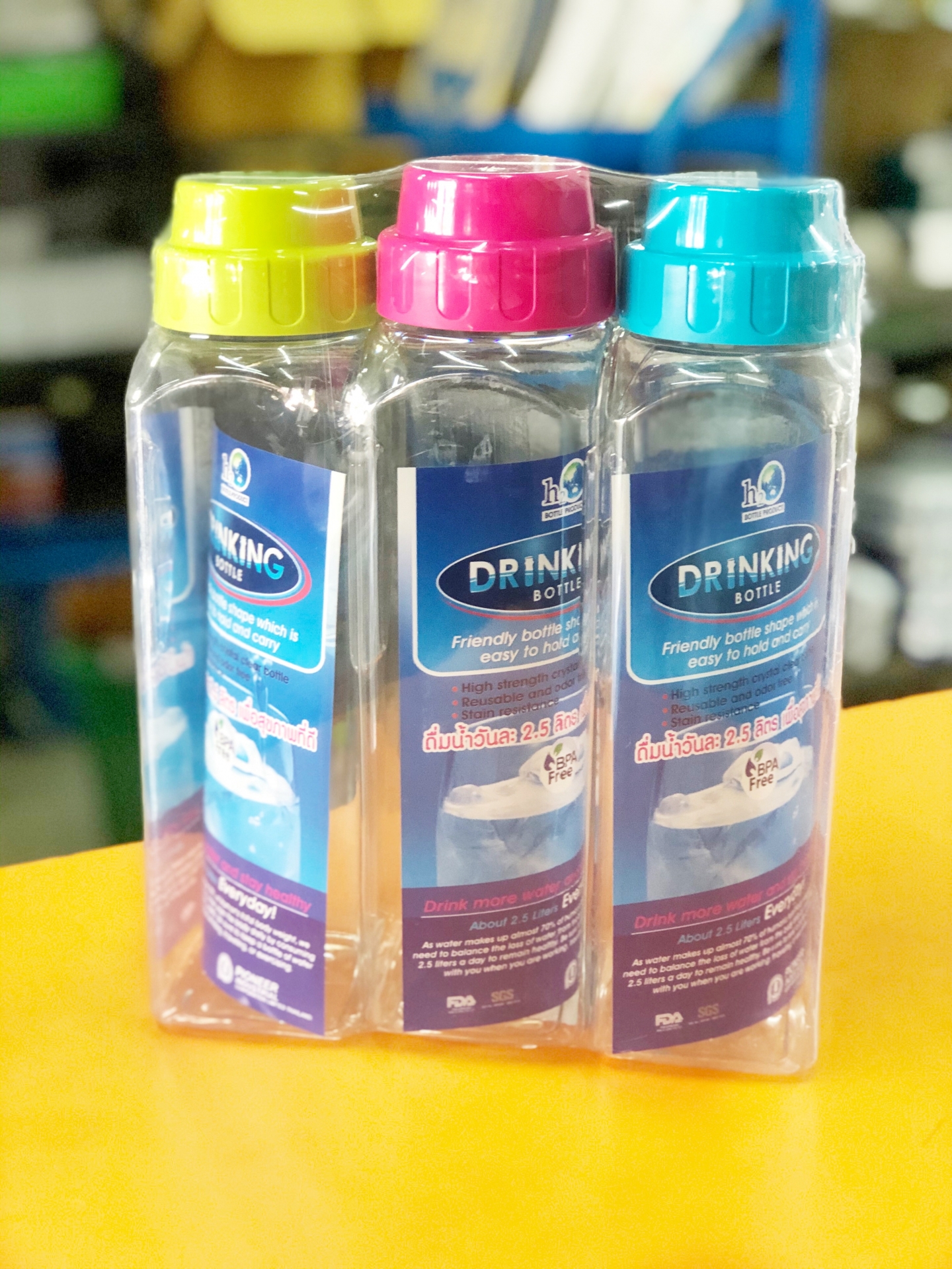 ขวดน้ำ PN/G165 (1*3) เหลี่ยม 1100 ml