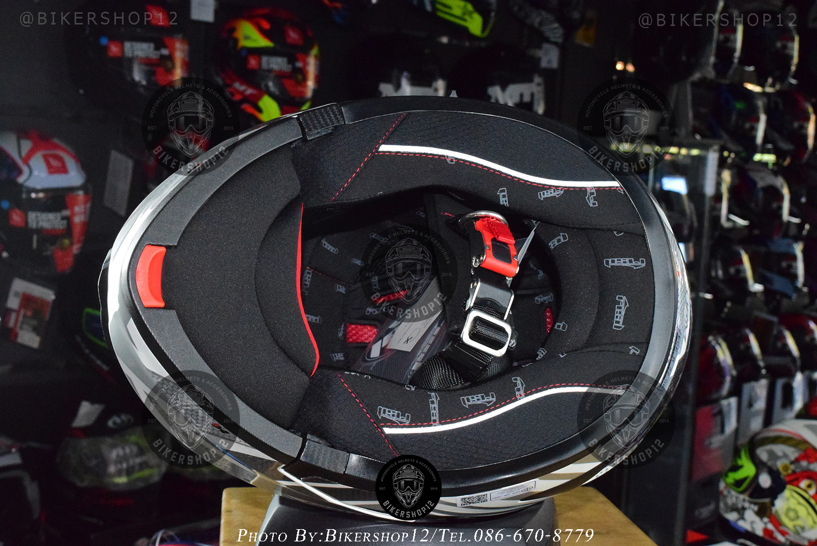 หมวกกันน็อคReal รุ่น Storm SP2 สี white