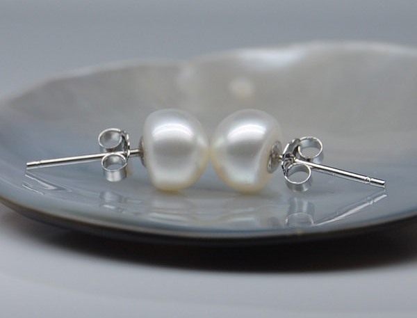 ชุดไข่มุกแท้ สร้อยคอ และ สร้อยข้อมือ แบบ 2 ชั้น 6-7 มิล TOP GRADE