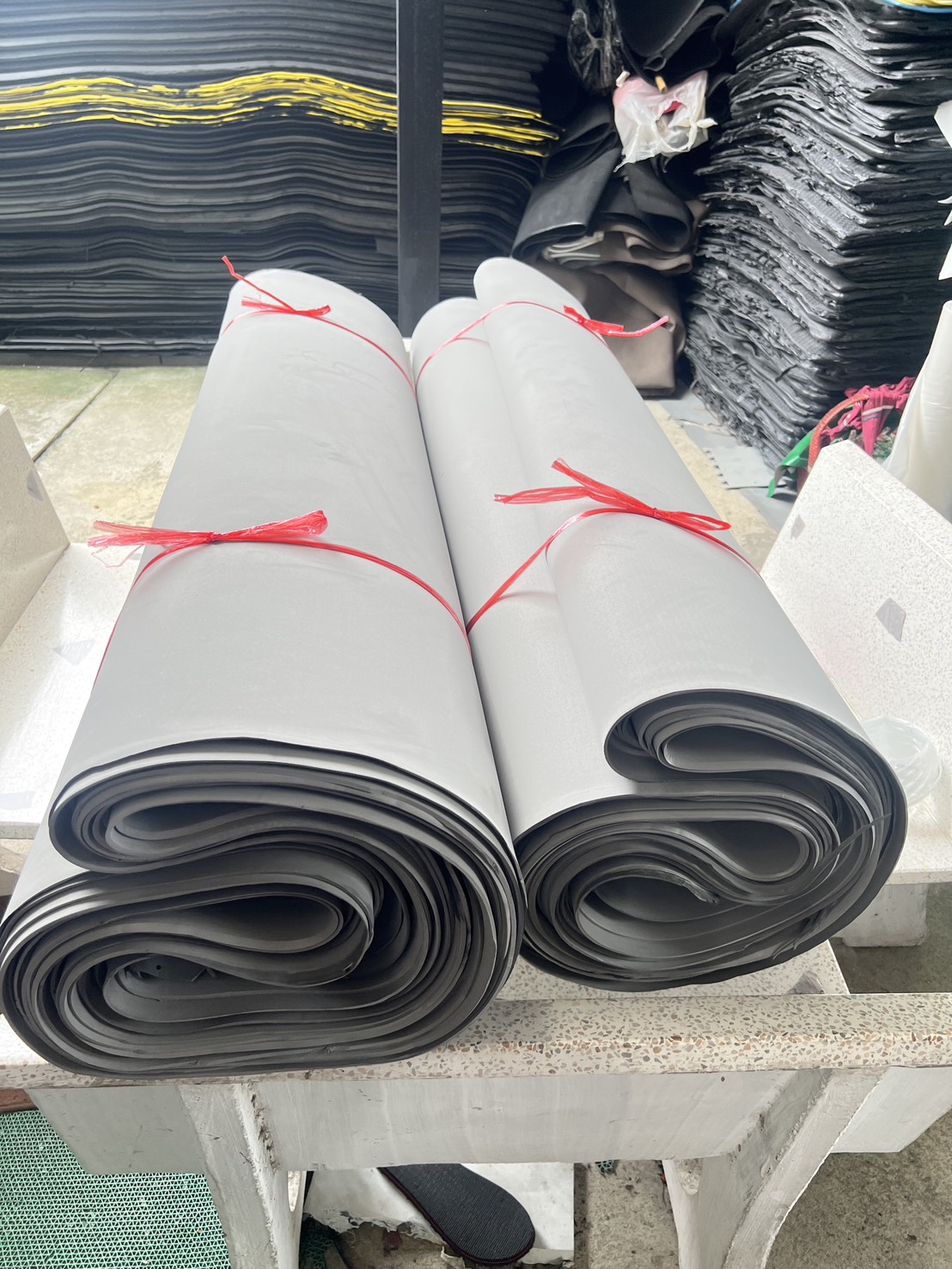 แผ่นยางสีดำ หนา 3mm. ขนาด 130*240 cm.