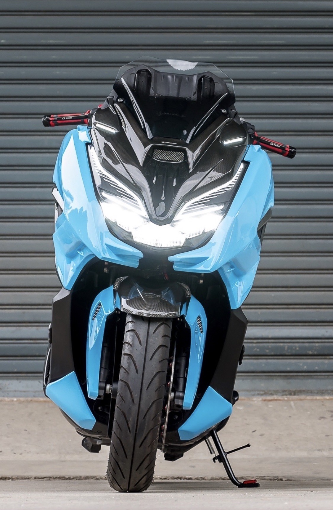 ช่องดักลมลายเคฟล่า MOTOZAAA FORZA 350 990฿