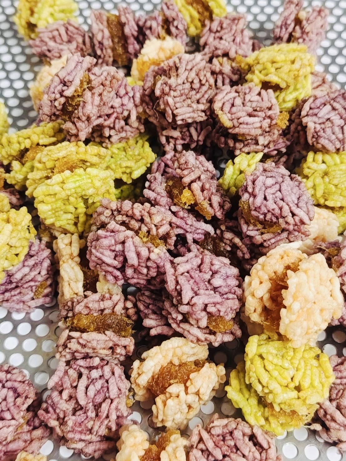 ข้าวแต๋น ใส้สับปะรด 1ลัง(30แพค)