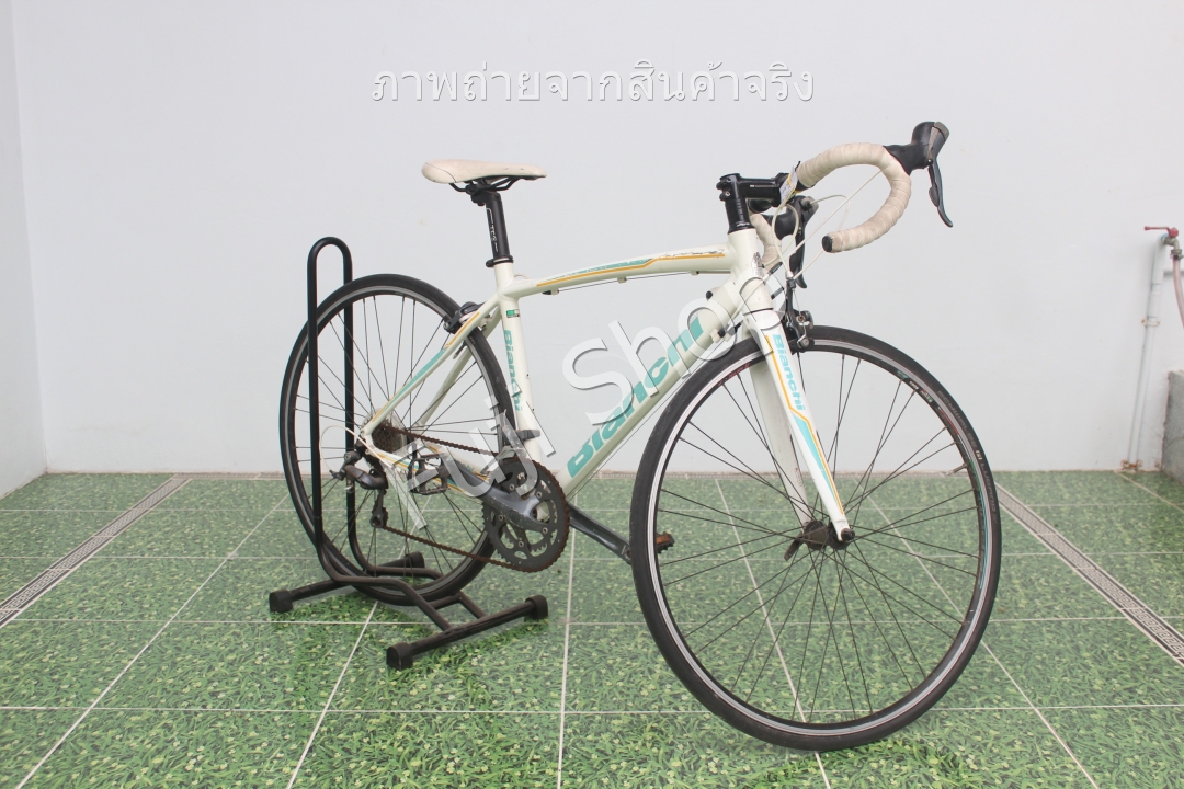 จักรยานเสือหมอบญี่ปุ่น - ล้อ 700c - มีเกียร์ - อลูมิเนียม - Bianchi Nirone 7 - สีขาว [จักรยานมือสอง]