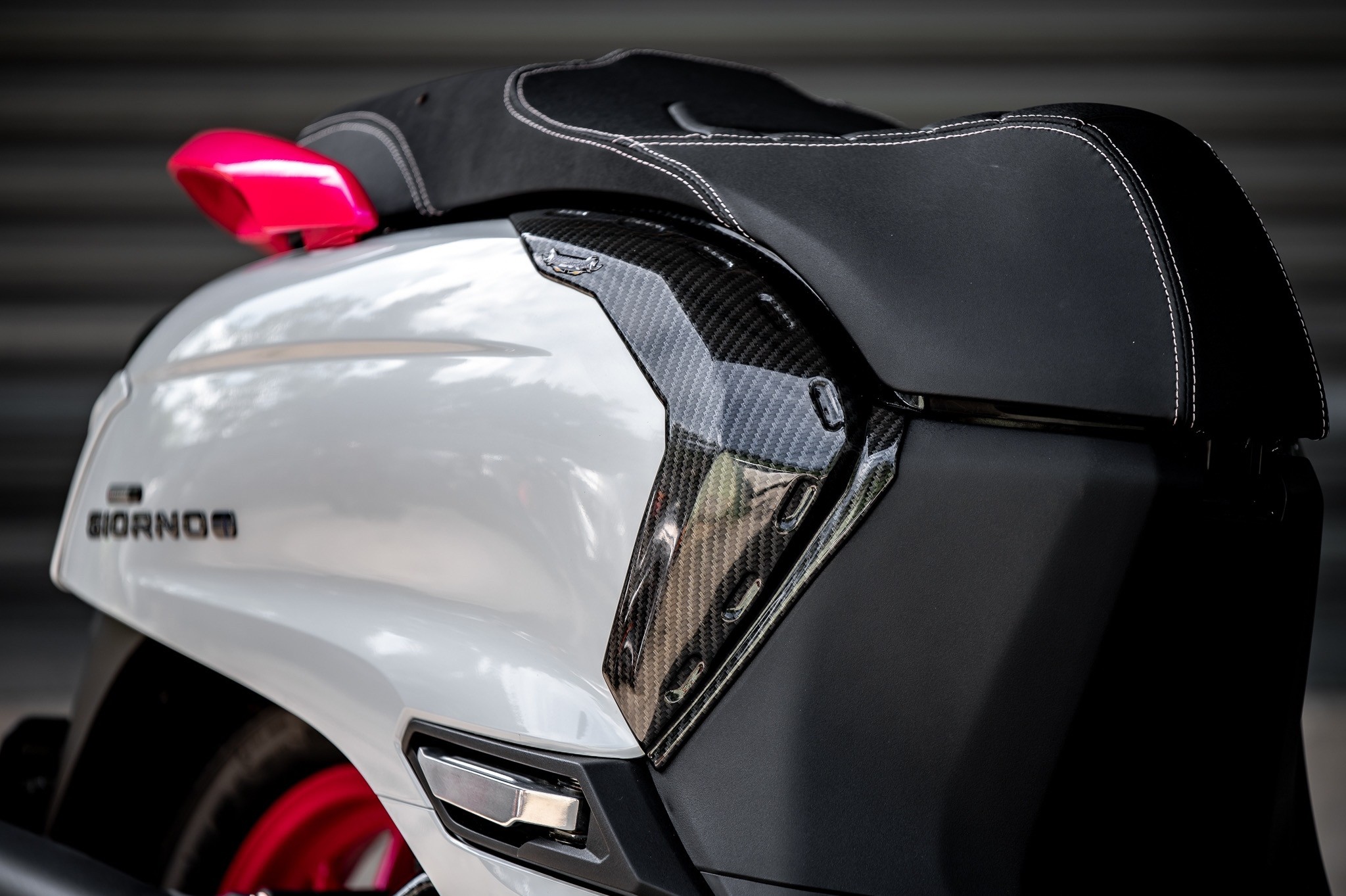 งาน ครอบข้างแฟริ่งใต้เบาะ Side cover under seat 1500฿ (งานสี) 1700฿ ( ลายเคฟล่า )