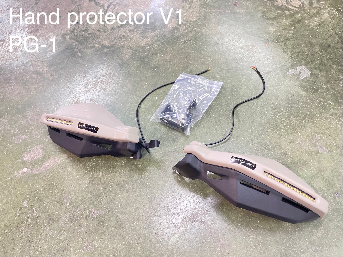 PG-1 1.) ครอบไฟหน้า Headlight cover. 1,590฿ 2.) ครอบไฟเบรค Rear brake light cover. 1,290฿ 3.) ชิวหน้า V1 Headbrand Windshield V1 1,590฿ 4.) กาบ อกบังหัวฉีด Side fairing cover. 1990฿ 5.) กันลาย V1 Mid frame protector. 1990฿ 6.) ชุดบังโคลนหน้าScrambler Full