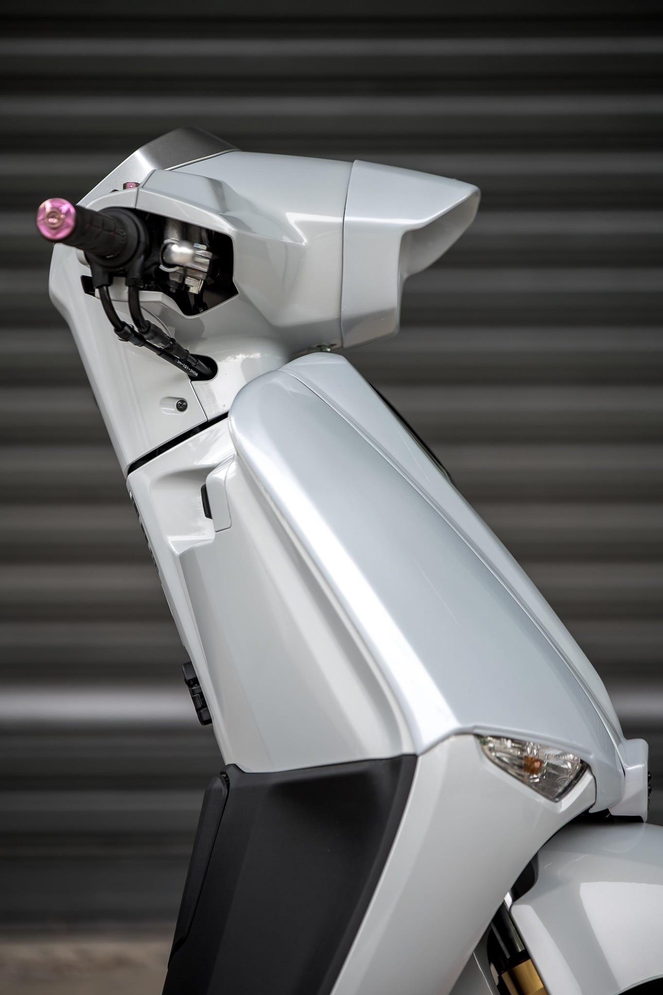 ครอบไฟหน้า Asura Giorno+ (แก๊ปไฟหน้า) สีขาว ดำด้าน ดำเงา ราคา1100