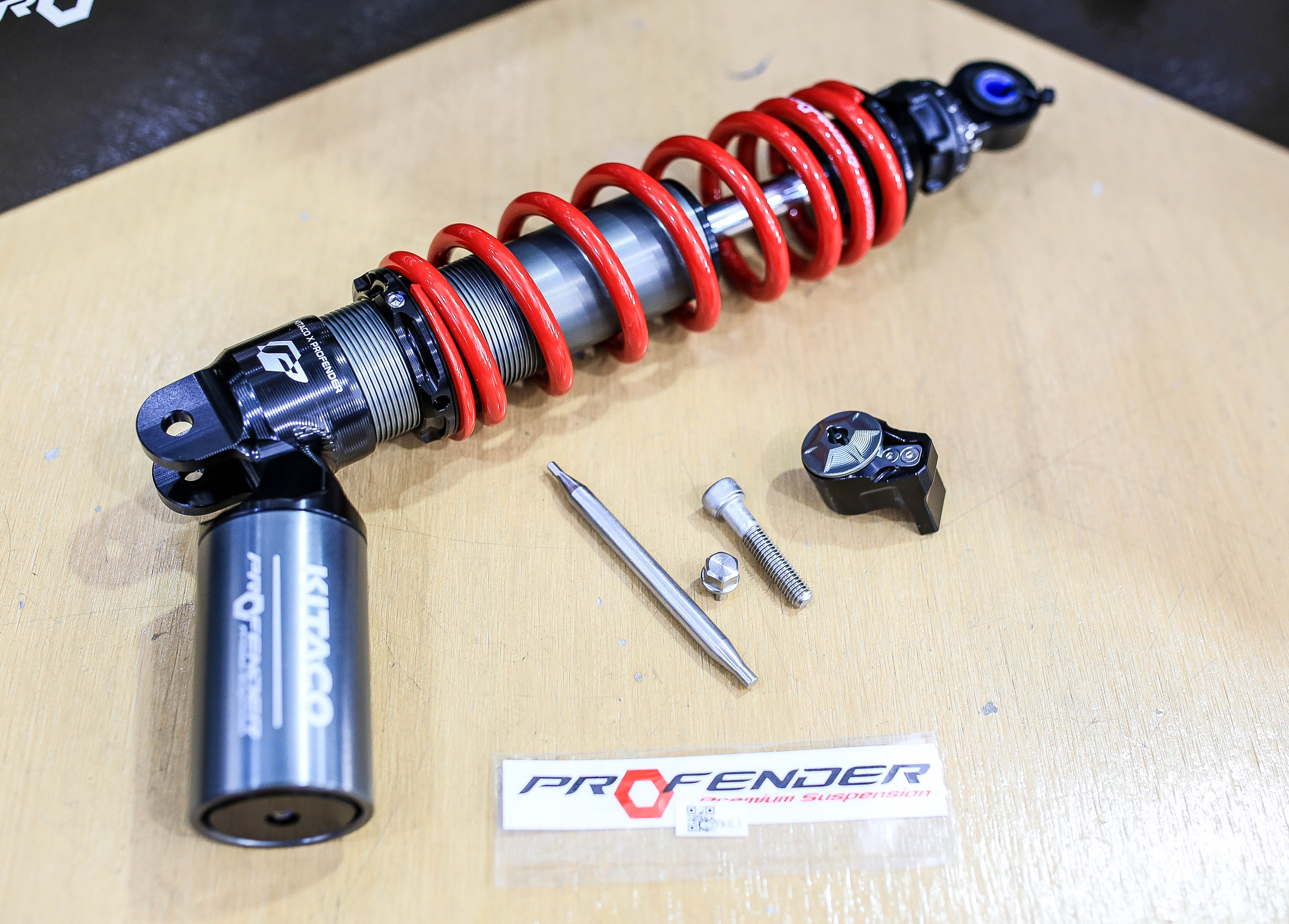 โช้คหลัง Profender Kitaco/Giorno+