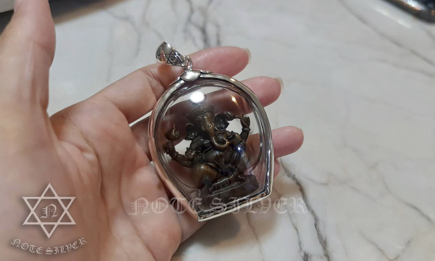 เลี่ยมผ่าหวาย องค์พระไซส์ใหญ่ Sterling Silver 925 NSSV2653