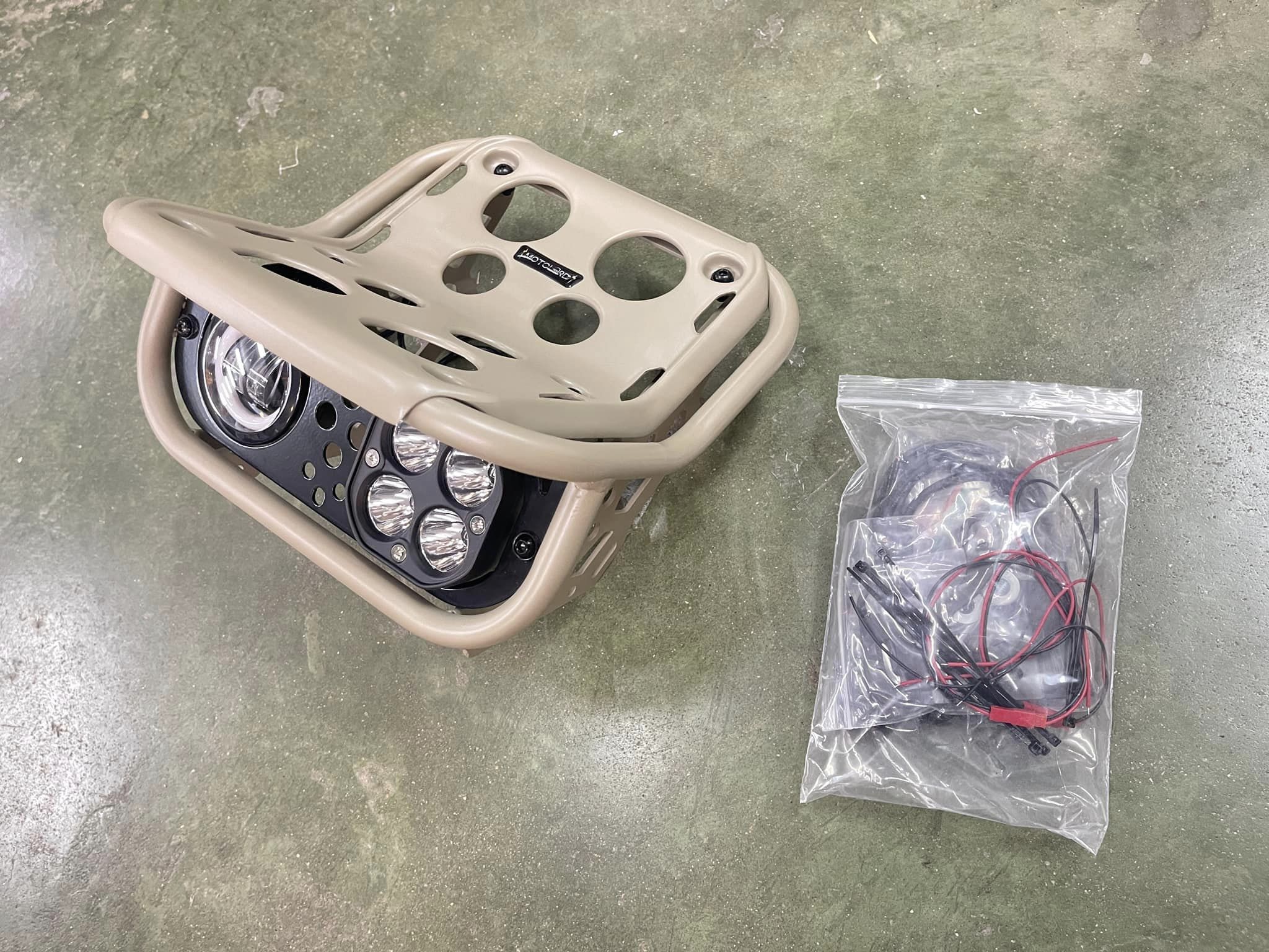 ไฟหน้าCT125 Motolord ไฟกลม+เหลี่ยม 6100฿