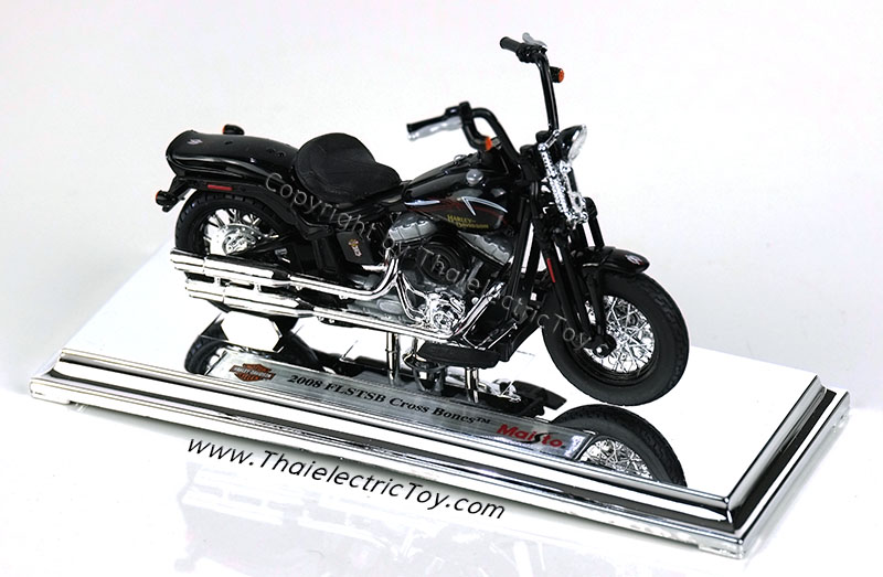 โมเดลมอเตอร์ไซค์ Harley Davidson รุ่น FLSTSB Cross Bones ปี 2008 ขนาด 1:18 พร้อมฐานวางสวยงาม