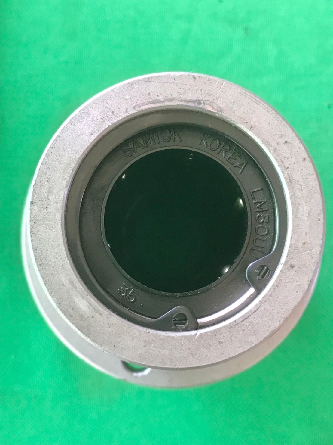 สไลด์เพลากลม ยี่ห้อ SAMICK โต 30 มิล ยาว 105 ซม. ลูกบล็อก 1 ลูก สภาพดี มีเส้นเดียว