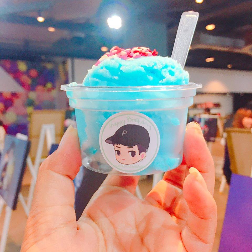 ได้นำไอศครีมมาร่วมงาน WALK ON AIR ของพี่เป๊ก ผลิตโชค วันที่ 12-13 สิงหาคม 2560 @ Show DC