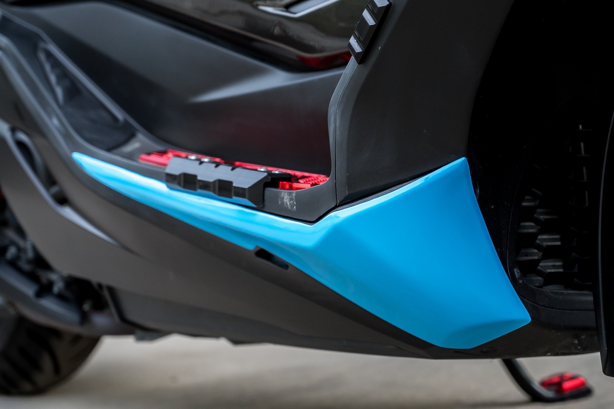 ครอบ อกใต้แฟริ่ง MOTOZAAA FORZA 350 1900฿ สีตามตัวรถ