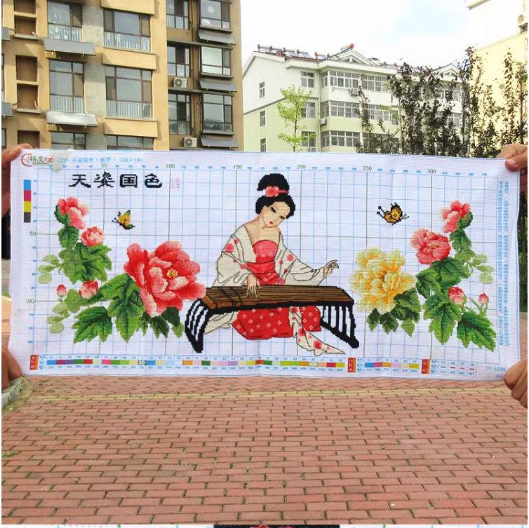 lady-1053 *พร้อมส่ง* ชุดปักครอสติช ลายสาวงามกับกู่เจิง (ปักครั้งละ 3 เส้นเล็ก) ขนาด 91*42 ซม. ผ้าครอสติช 11CTพิมพ์ลายปักบนผ้า ไหมคอตตอน 33 สี ผังลาย เข็ม