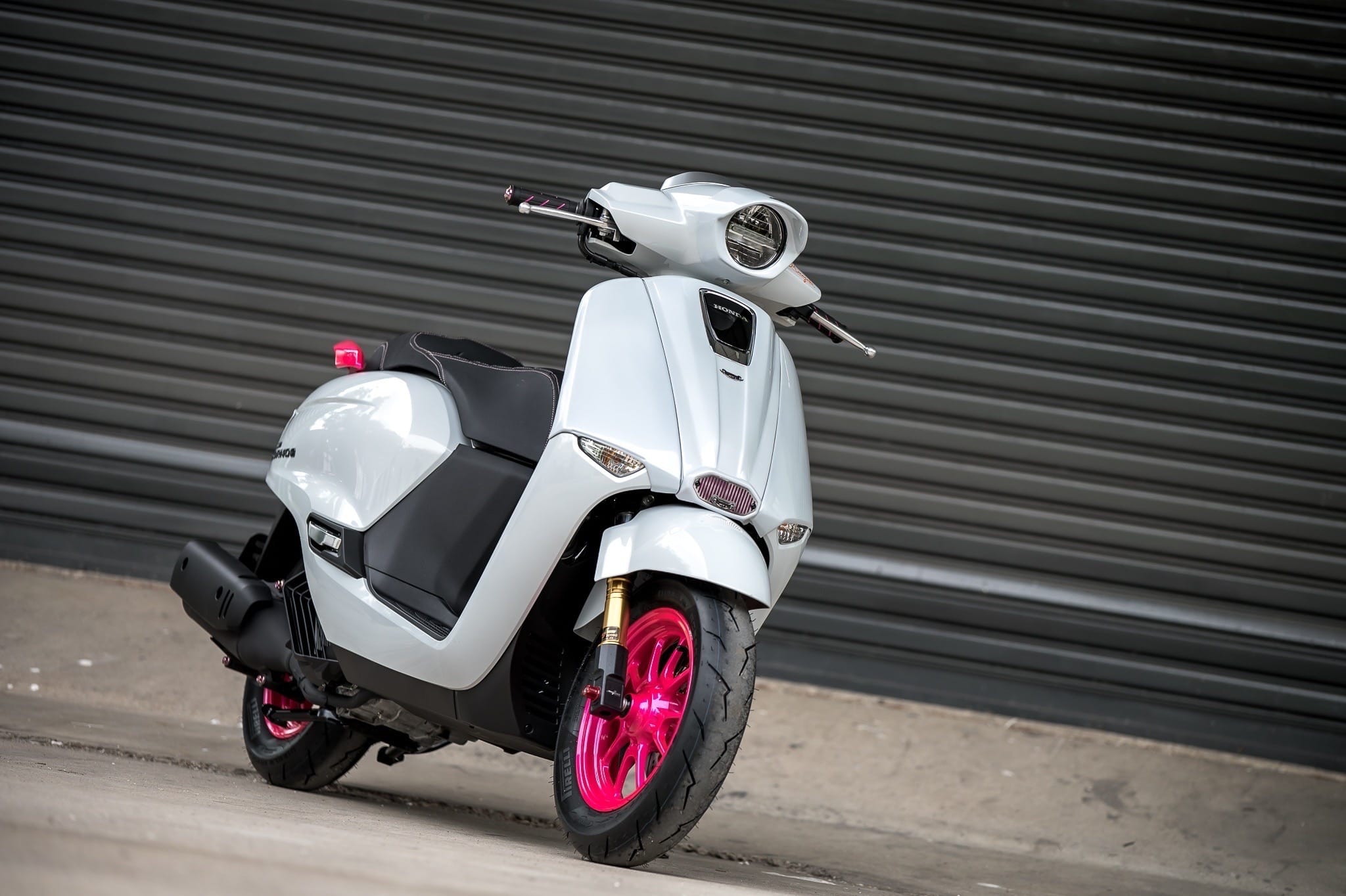 ครอบไฟหน้า Asura Giorno+ (แก๊ปไฟหน้า) สีขาว ดำด้าน ดำเงา ราคา1100