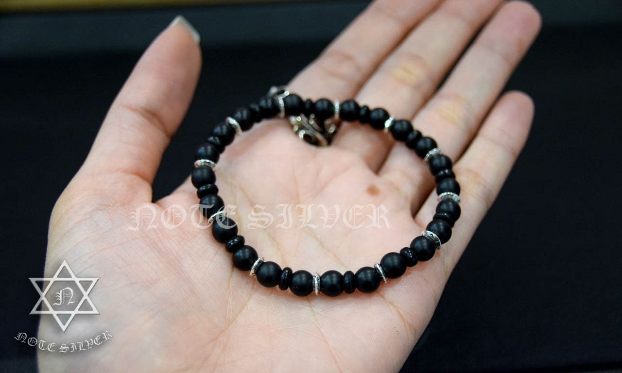 สร้อยข้อมือ นิลด้าน (แมทออนิกส์) สลับเงินแท้และกะลาตาเดียว ปลุกเสกแล้ว วัดศีรษะทอง (วัดพระราหู) NSSV2055