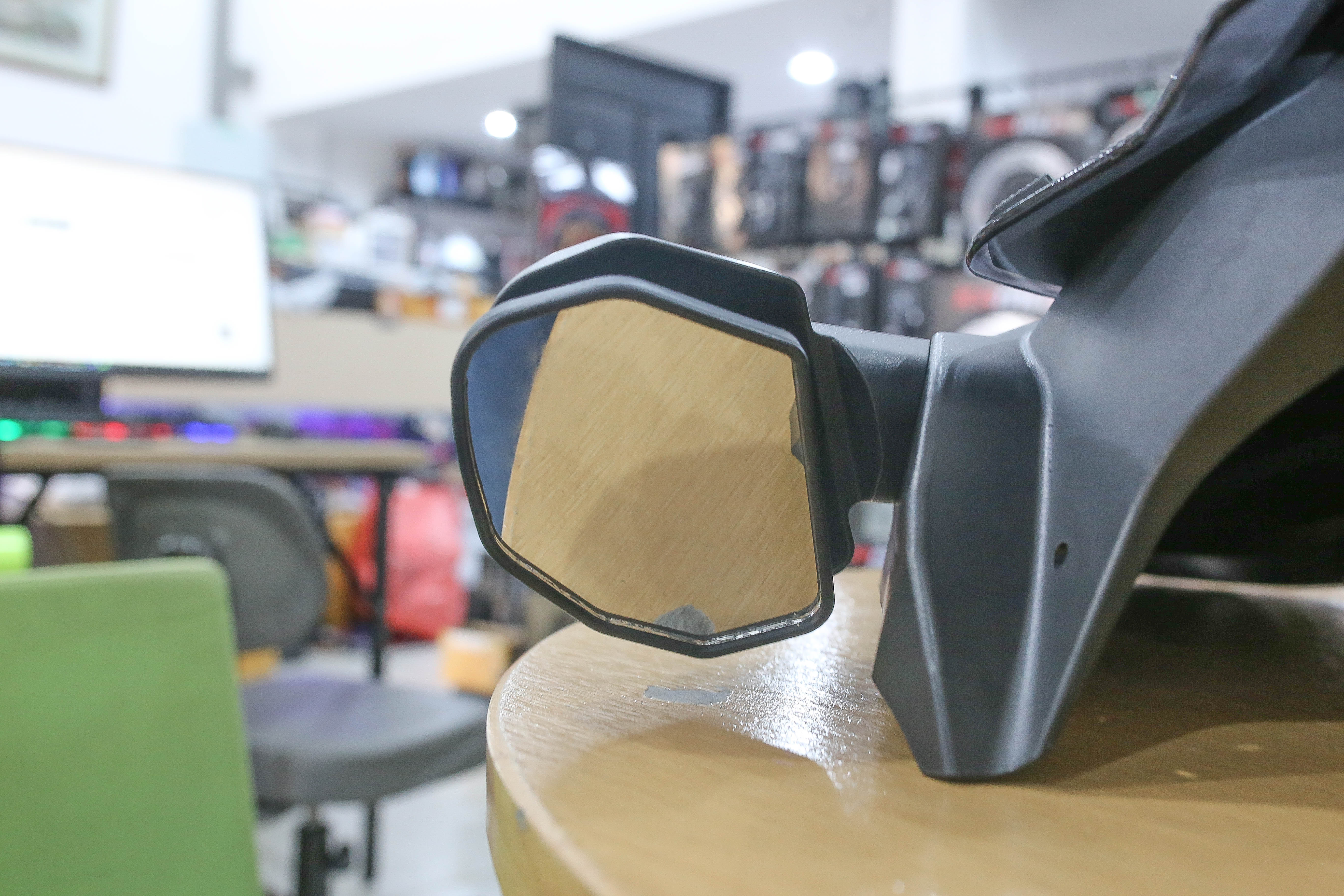 ชิวหน้าทรงสปอร์ต แบบมีกระจกมองข้างในตัว Yamaha nmax 2021 ถึง 2023 - 2,150/set - วัสดุพลาสติก ABS ฉีดขึ้นรูปพร้อมกระจกเงา - สำหรับรุ่น NMAX 2020-2023