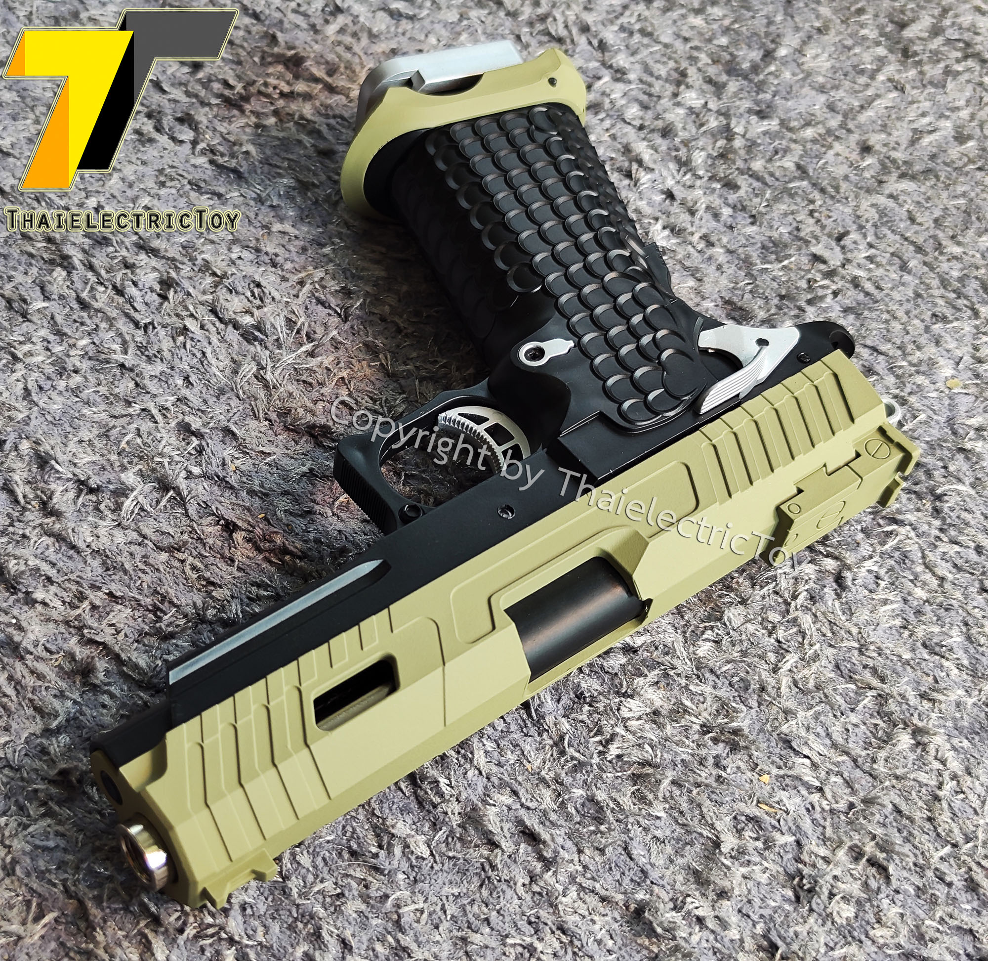 ปืนอัดลมพลาสติก Combat Master limited edition ชักยิงทีล่ะนัด ลำกล้องยาว 7.7 นิ้ว หนัก 303 กรัม แขวนสไลน์ได้ ใช้ลูกกระสุนพลาสติก 6 มิล
