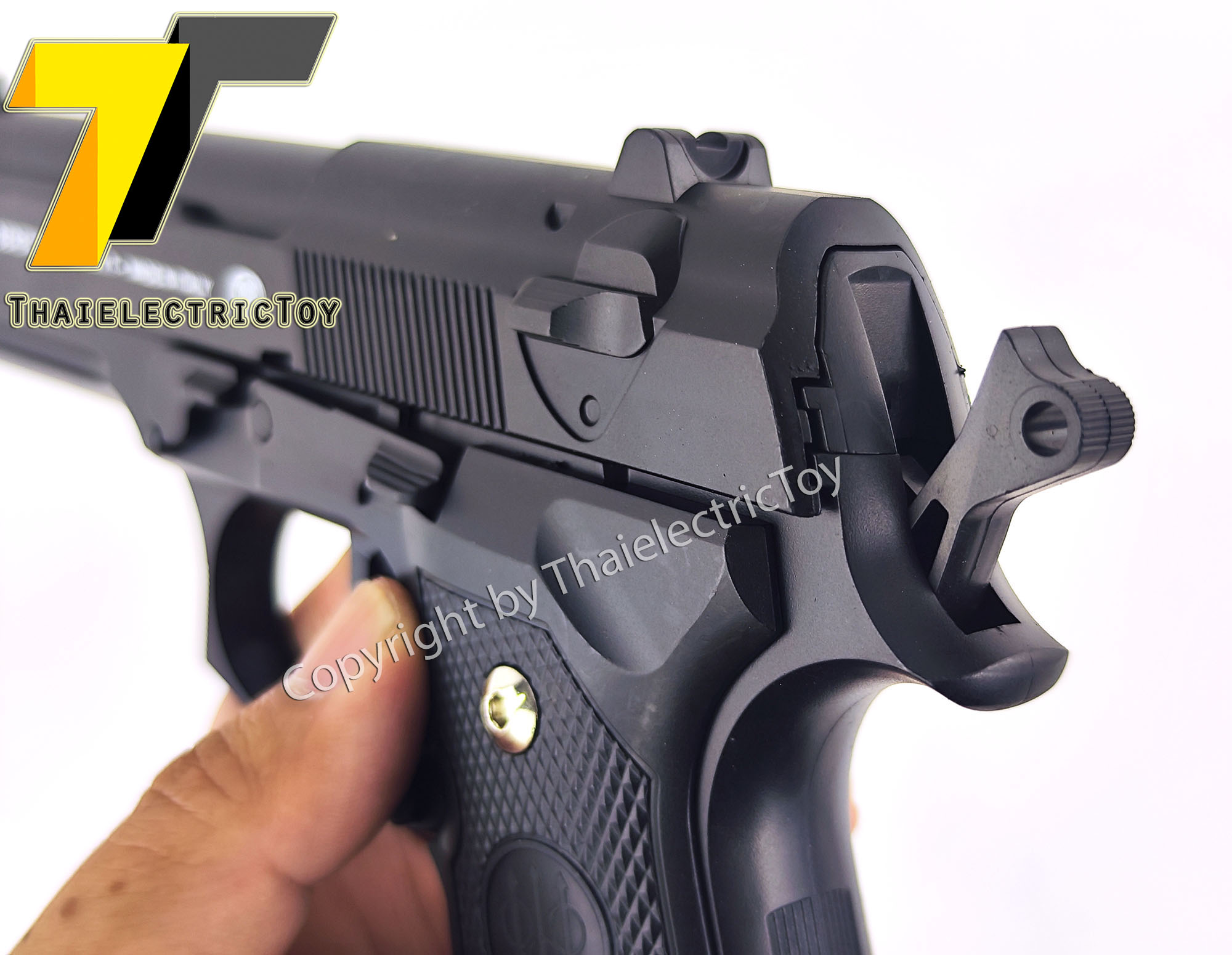 ปืนอัดลมพลาสติก Beretta ชักยิงทีล่ะนัด ลำกล้องยาว 8 นิ้ว หนัก 213 กรัม แขวนสไลน์ได้