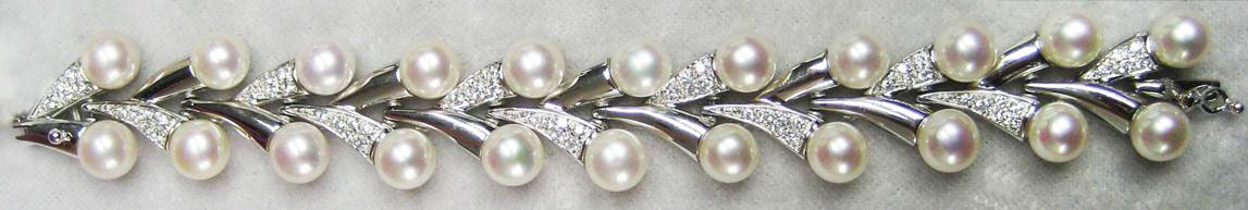 สร้อยข้อมือไข่มุก แบบขึ้นตัวเรือน ลายก้านดอกไม้