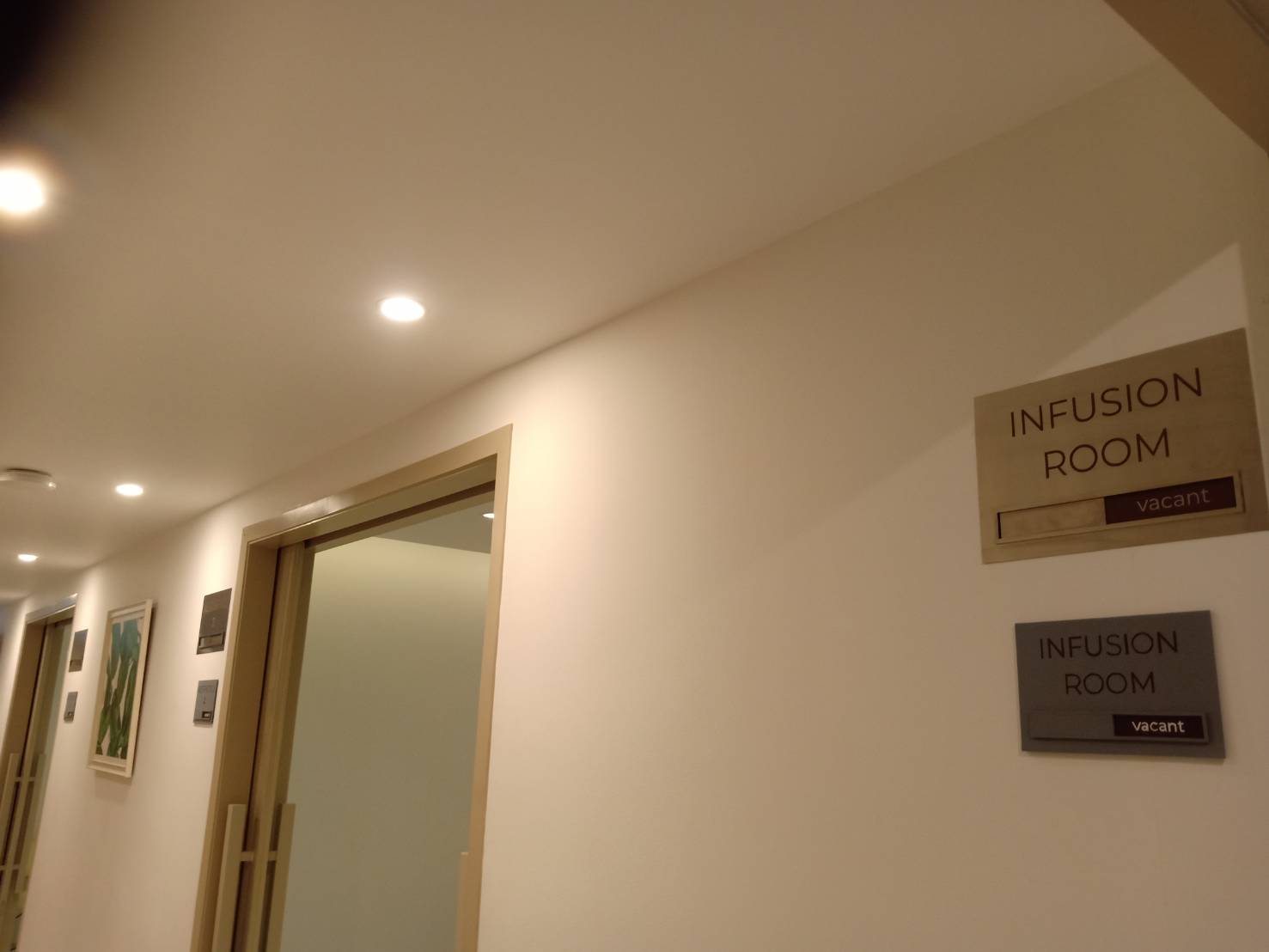 งานผลิต-ติดตั้งป้ายสแตนเลสกัดกรด ป้ายรางสอด