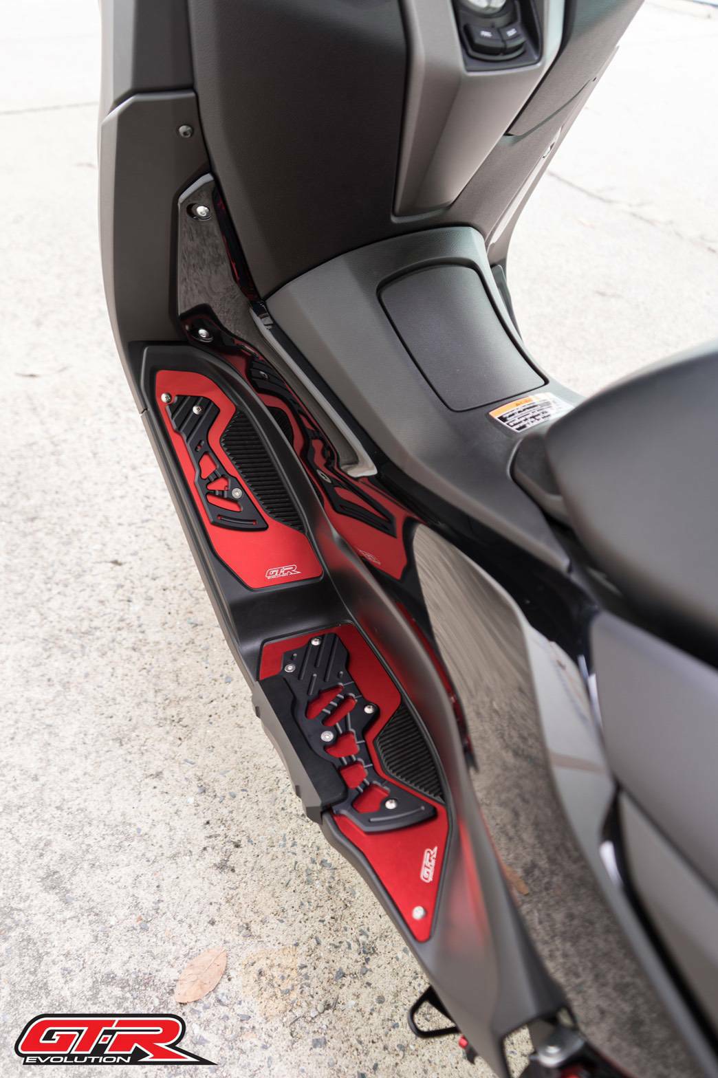 แผ่นรองพื้น มิเนียม GTR NEW N-MAX 2020