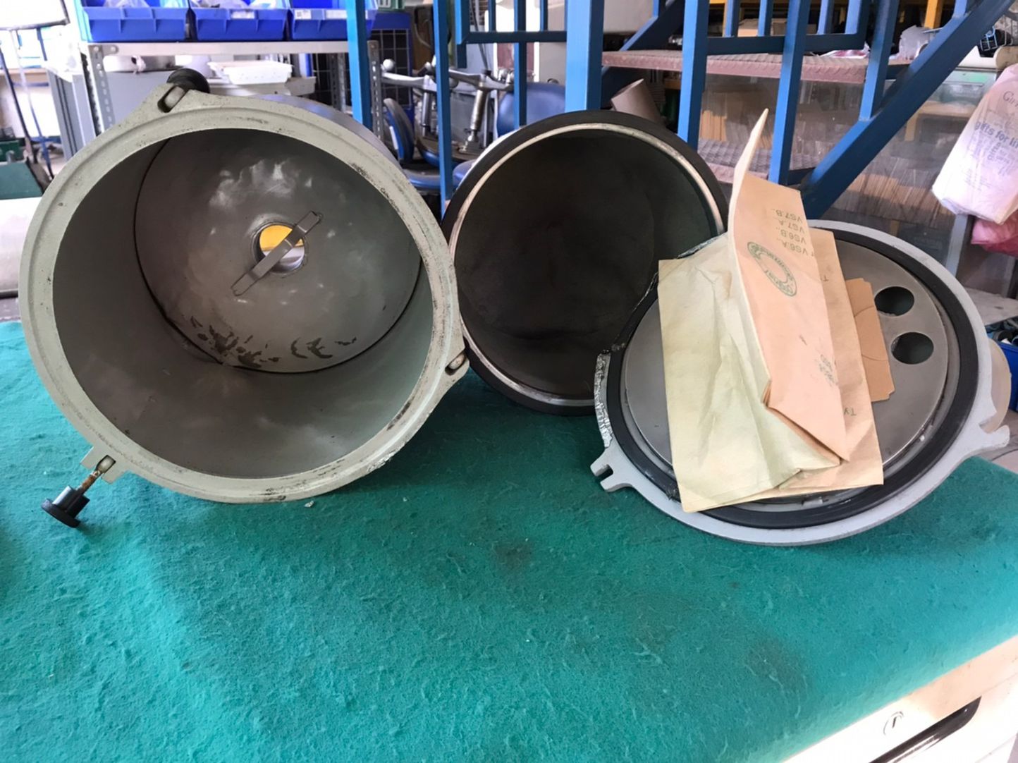 ถังดักฝุ่น เส้นผ่าศูนย์กลาง 20 ซม. สูง 30 ซม.