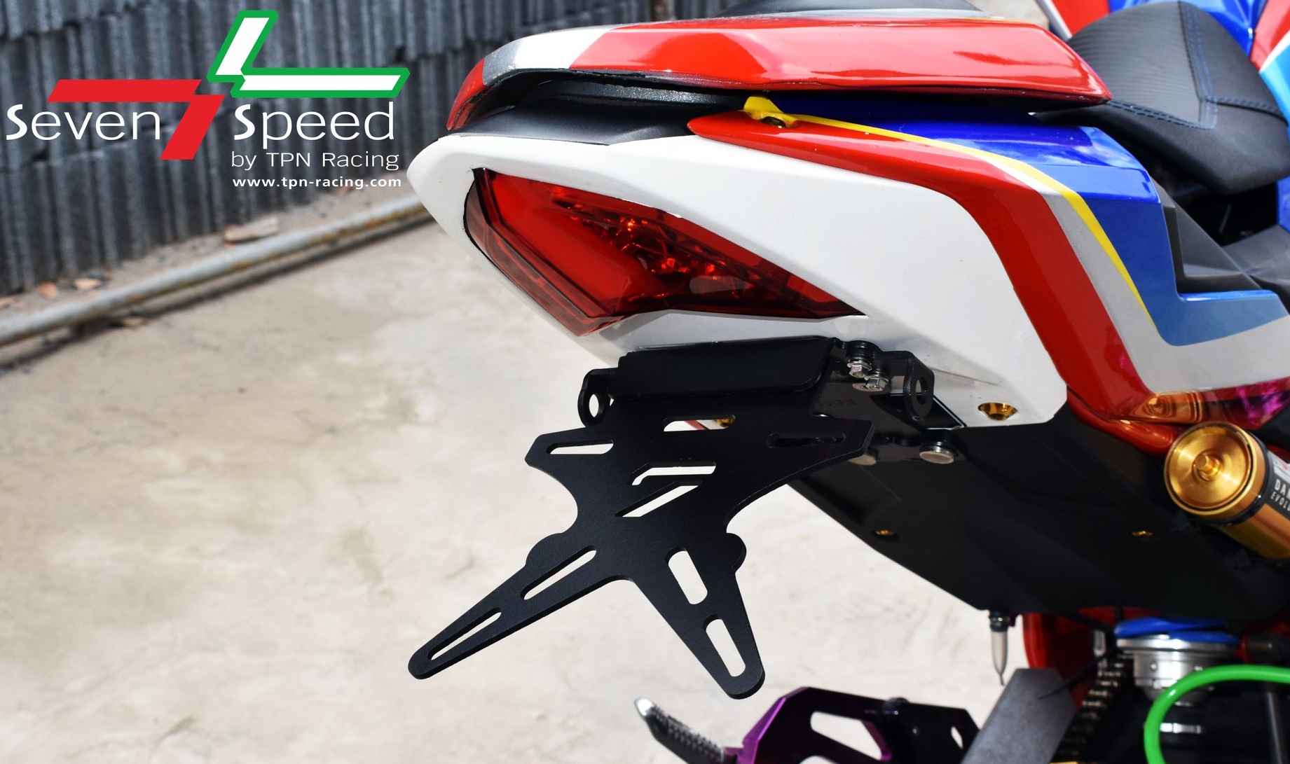 ชุดท้ายสั้นแม่เหล็กพับได้ พร้อมขายึดไฟเลี้ยวแต่ง รุ่น GPX DEMON 150 GN