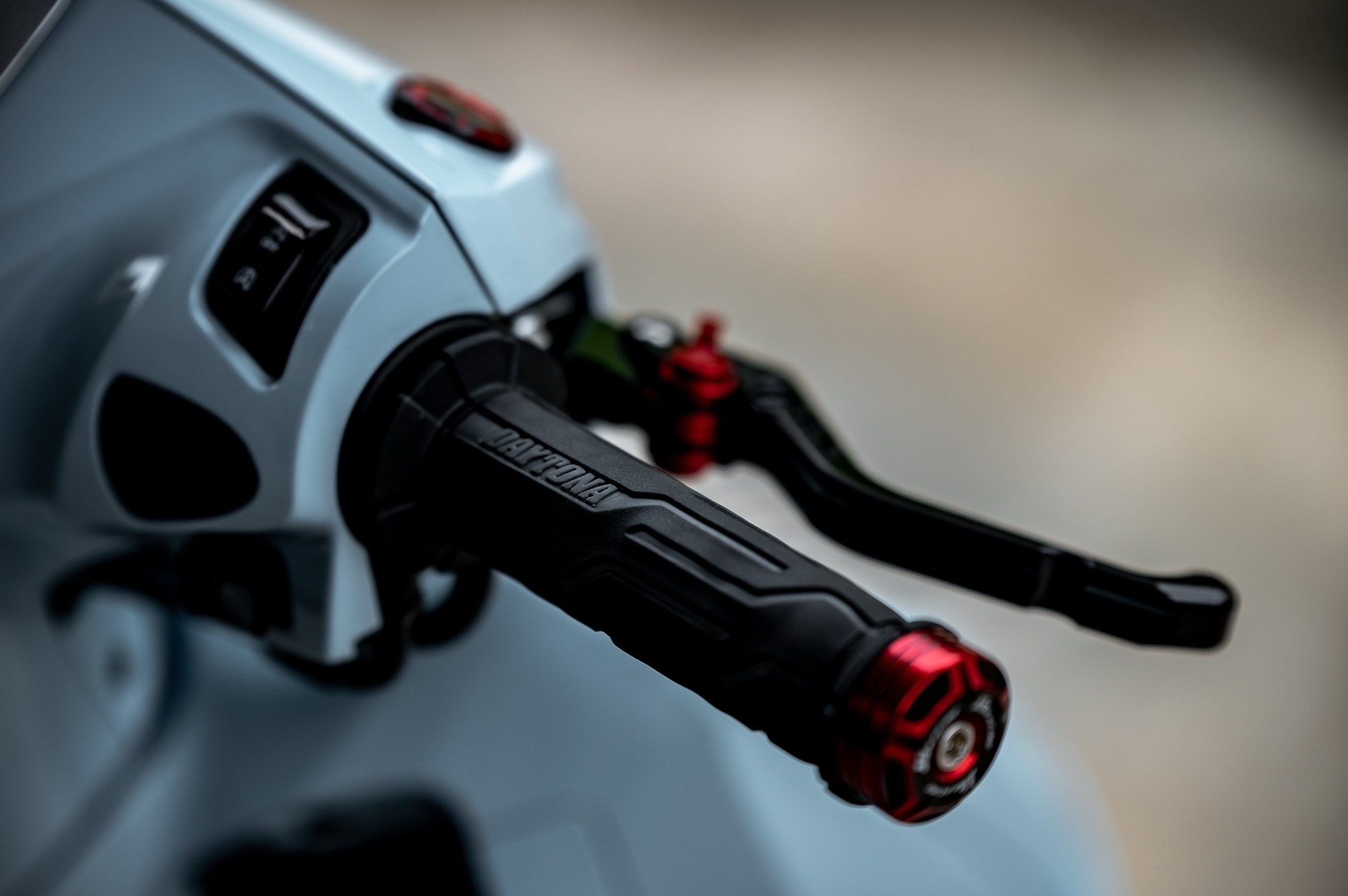 Lead125 1). ครอบท้ายปิดรูกันตก Tail fairing cover 2). ครอบปิดข้างแฟริ่ง Flank fairing cover 3) ปิดข้างบังโคลนหน้า Front fender cowl