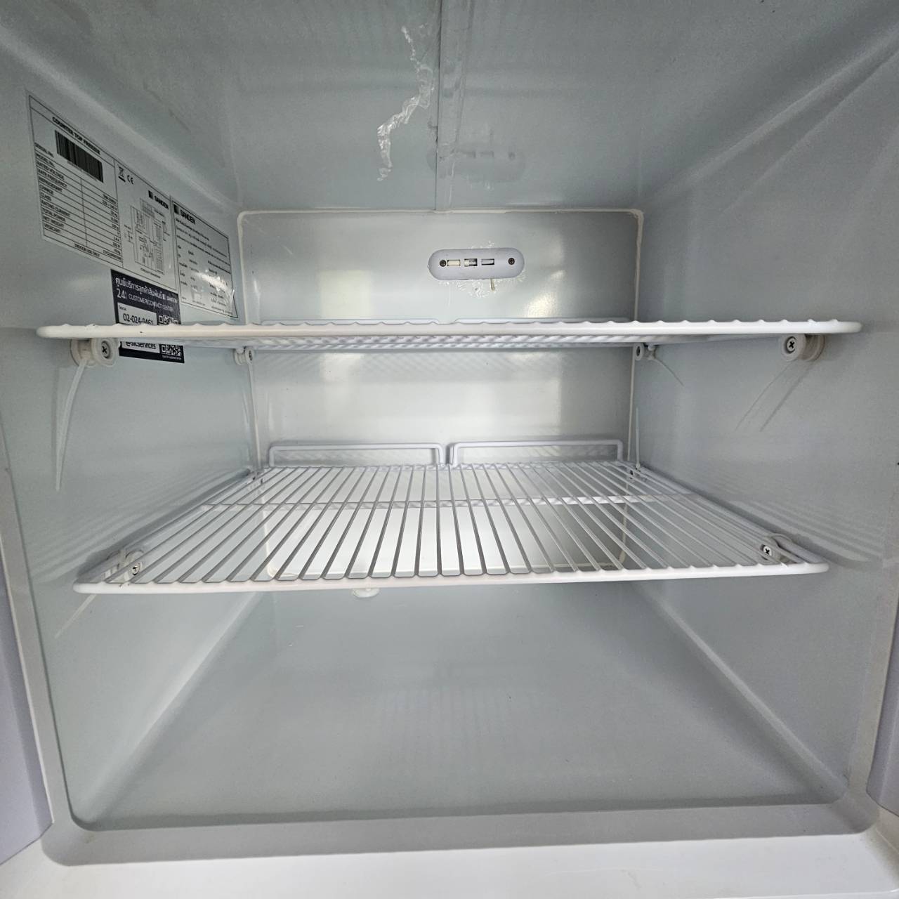 ตู้แช่แข็ง มินิบาร์ชนิดประตูกระจก Sanden (3 cu.ft) รุ่น SNR-0085X