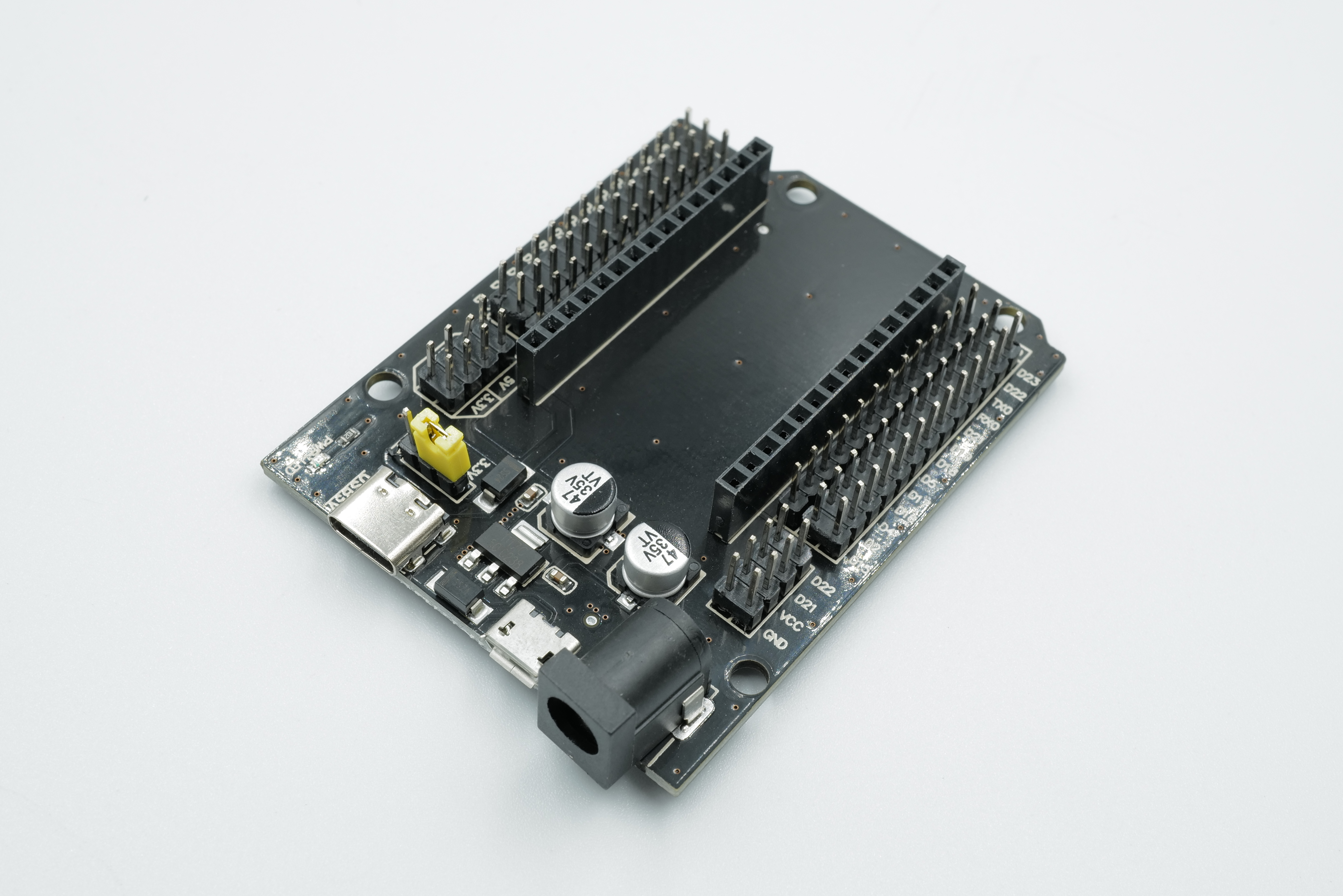 ESP32 30P shield USB-C มีที่ต่อไฟสำหรับบอร์ด