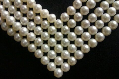 สร้อยคอไข่มุกแท้ 5.5-6.3 มิล กลม สีขาว ร้อยแบบ 5 ชั้น
