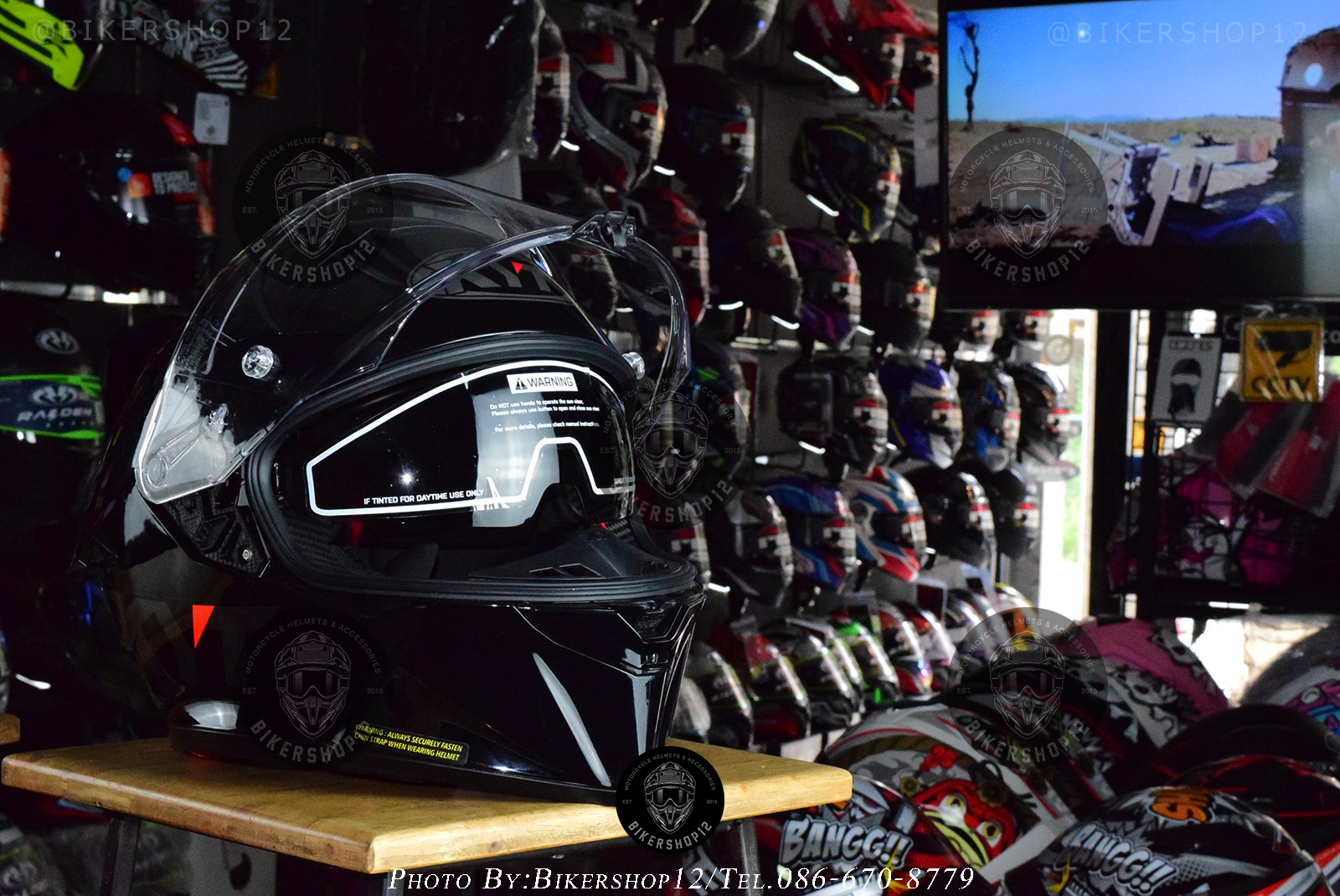 หมวกกันน็อคKYT Model R2R สีดำเงา