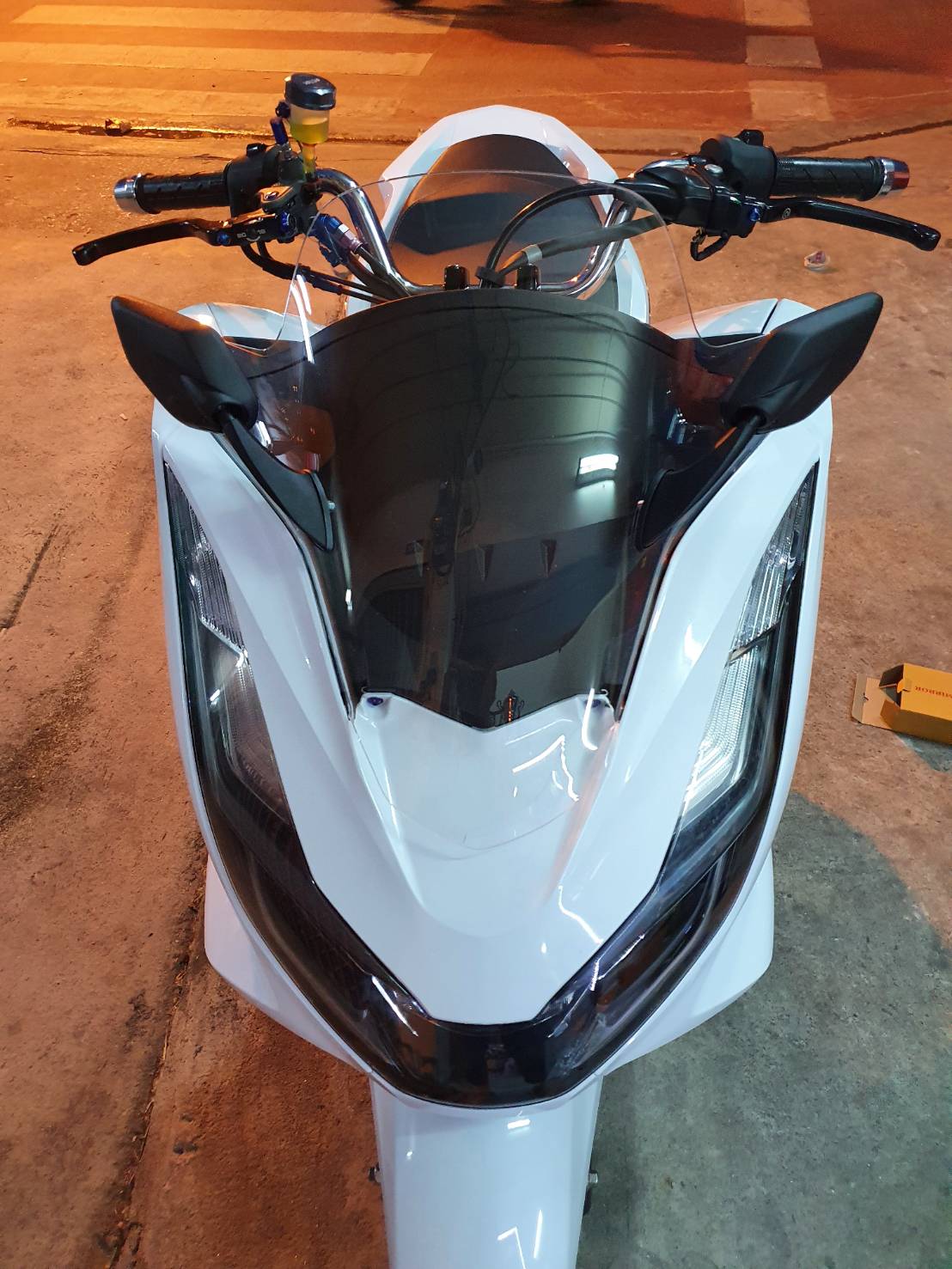 ชิวหน้าPCX 160 ฟ้า ใส ชา หนา3มิล ราคา490