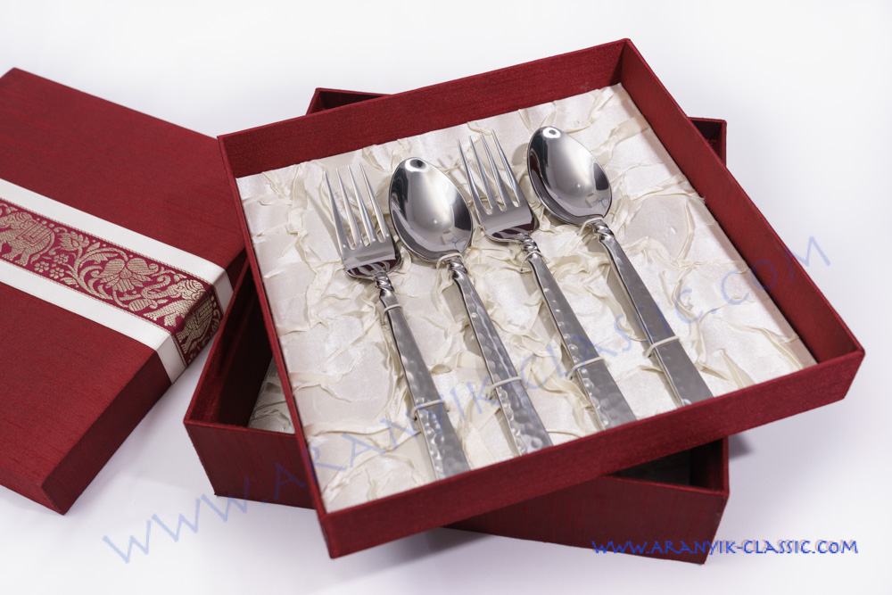 ของขวัญงานขึ้นบ้านใหม่ ช้อนส้อม 48 ชิ้น