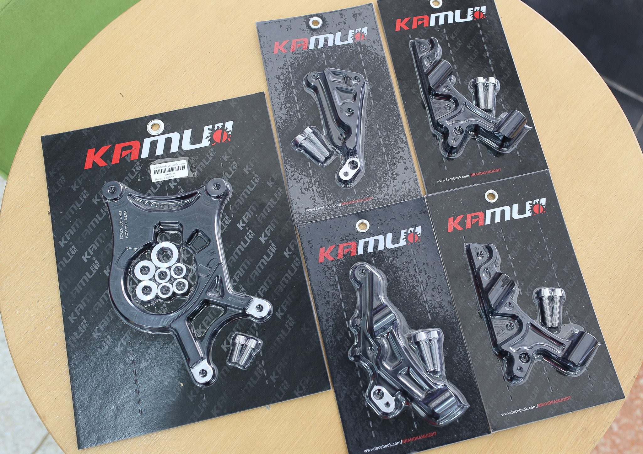 คาร์ลิปเปอร์หน้าหลัง KAMUI ADV 350 -คาร์ลิปเปอร์หน้า KAMUI ADV 350 BREMBO 4 POT100 มิล จาน300 มิล ราคา1800 -คาร์ลิปเปอร์หน้า KAMUI ADV 350 BREMBO 4 POTหูชิด จาน256 มิล ราคา1100 -คาร์ลิปเปอรหลัง KAMUI ADV 350 BREMBOผีเสื้อ 240-245 มิล ราคา1800