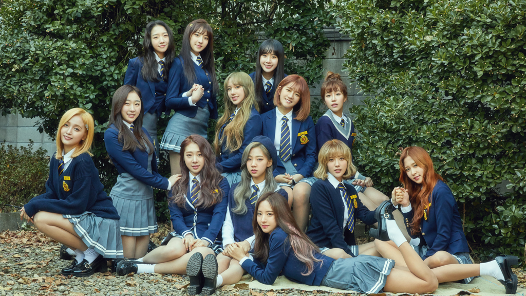 [PRE-ORDER] {อัลบั้มไซน์สุ่มเมมเบอร์ 1 คน} COSMIC GIRLS (WJSN) - 3rd Mini Album "FROM. 우주소녀"