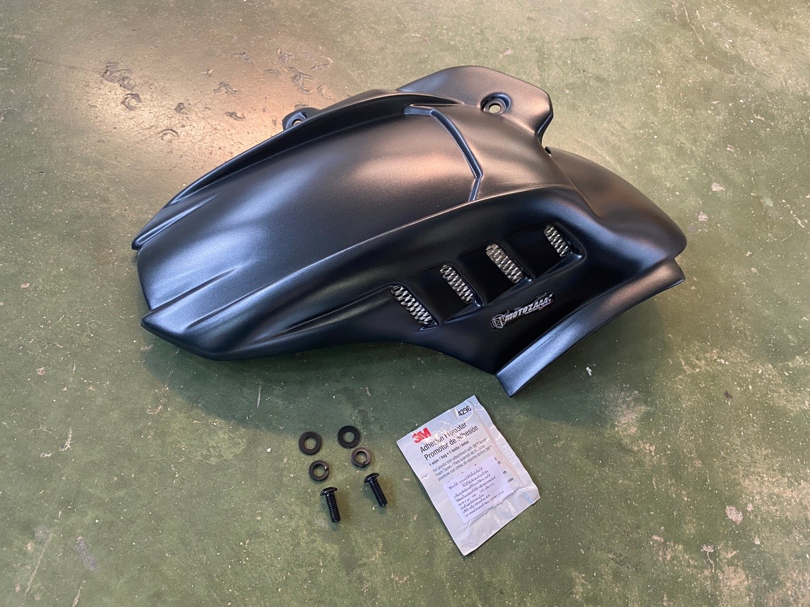 กันดีดบังโคลนในสีดำด้าน MOTOZAAA FORZA 350 ราคา990