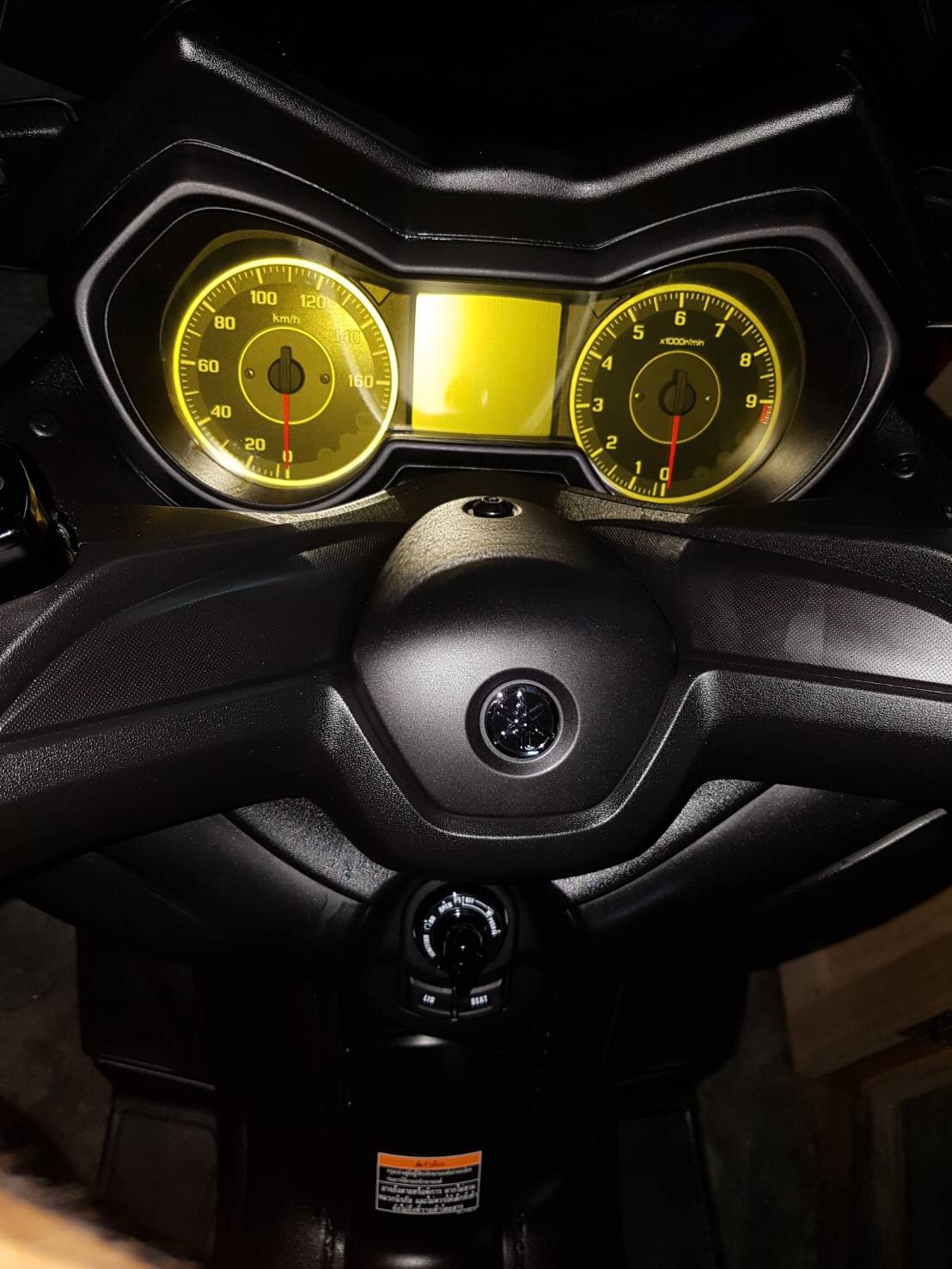 ฟิลม์กันรอยหน้าปัด YAMAHA X-MAX 300