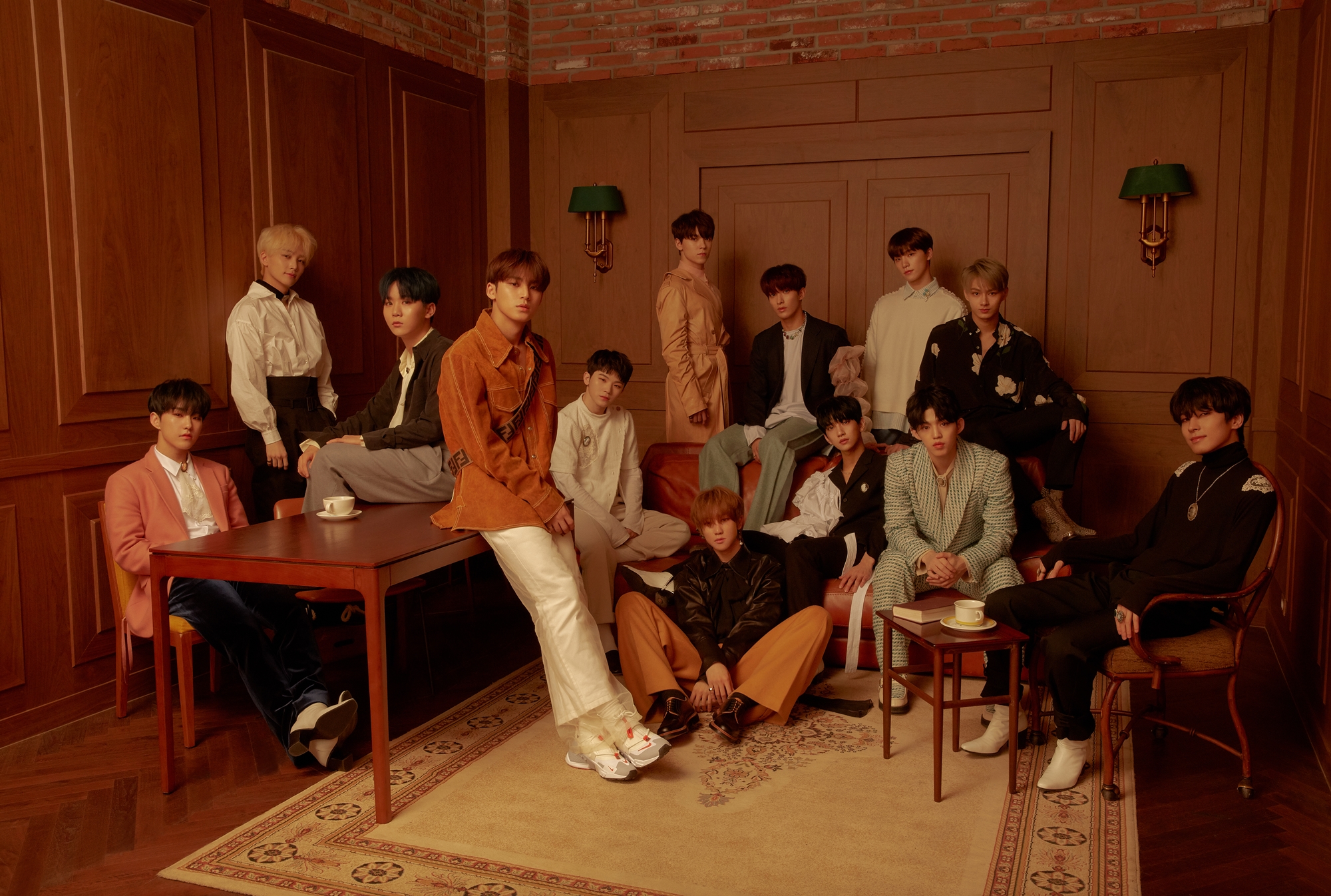 [PRE-ORDER] {อัลบั้มไซน์สุ่มเมมเบอร์ 1 คน} SEVENTEEN - 6th Mini Album "YOU MADE MY DAWN"