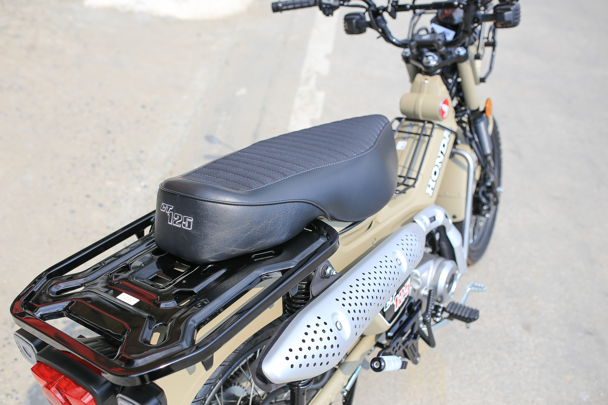 เบาะยาว MOTOZAAA CT125 มี4สี ราคา3850