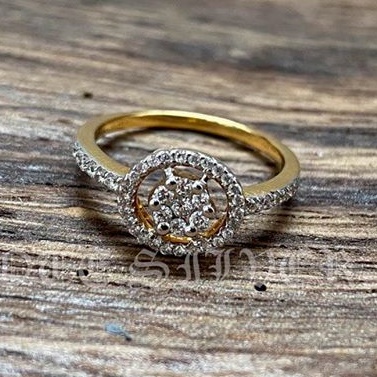 แหวนเพชร สไตล์เล็กน่ารัก ตัวเรือนทองคำแท้ 18K Gold NSYG1928