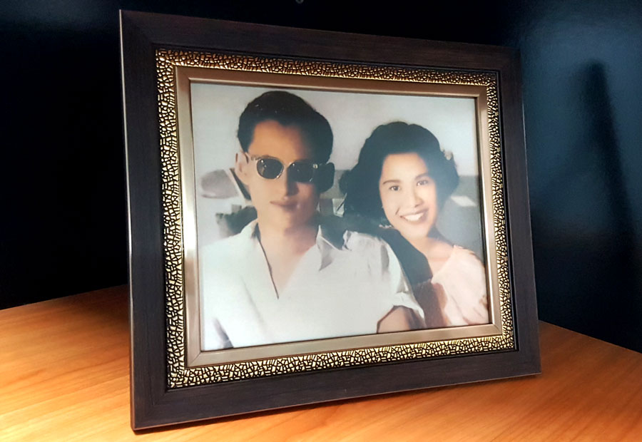 รูปในหลวงรัชกาลที่ 9 พร้อมพระราชินี รักแรกพบ ที่สุดของความรักของพระองค์ และที่สุดของความคลาสสิค