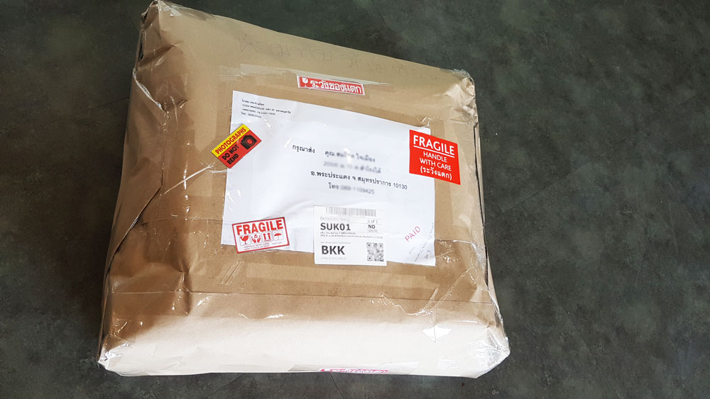 กรอบรูปในหลวงพิมพ์นูน 3 มิติเคลือบทอง ลายทรงพระยศ ลายใหม่