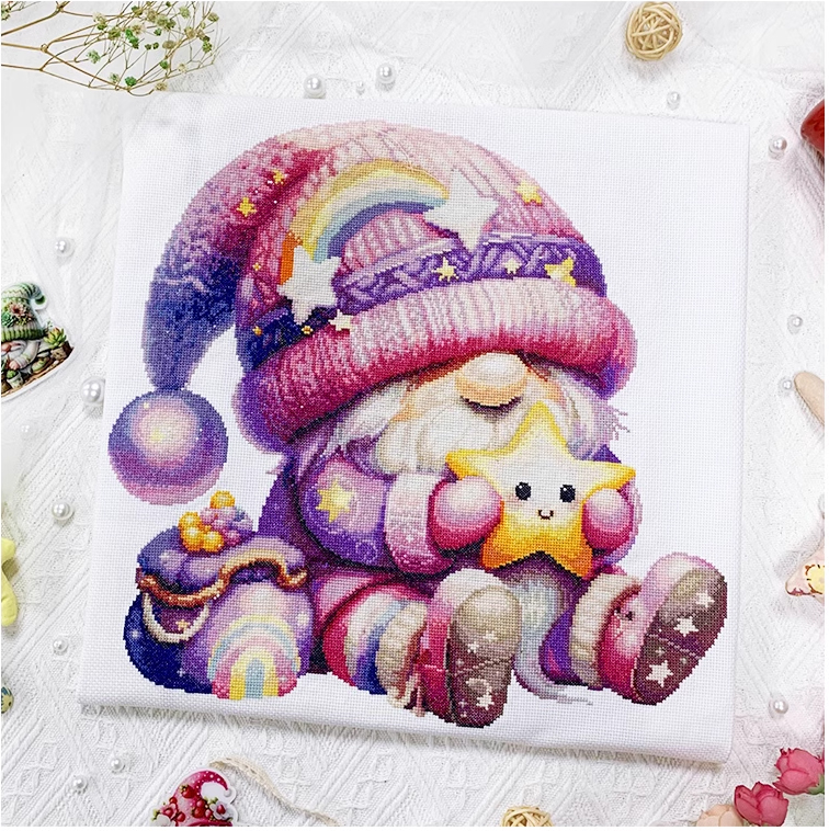 dwarf-1100 *สินค้าหมด* ชุดปักครอสติช ลายคนแคระกอดดาว (ไม่มีเดินเส้น ผ้า11CTพิมพ์ลาย มีประกาย ปัก 3 เส้นเล็ก) ขนาด 65*65 ซม.ผ้าครอสติช 11CTพิมพ์ลายปักบนผ้า ไหมคอตตอน 56 สี ผังลาย เข็ม